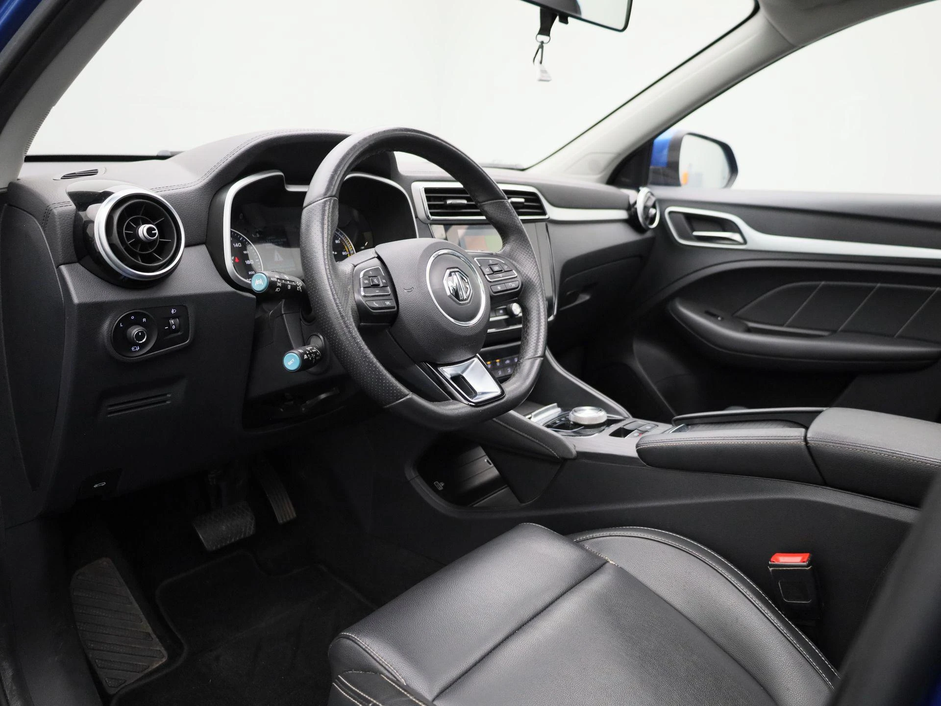 MG-ZS EV-image-30