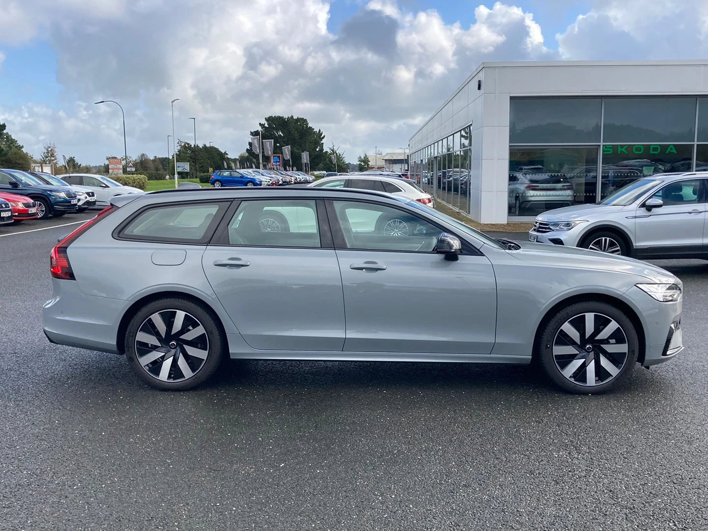 Volvo-V90-image-9