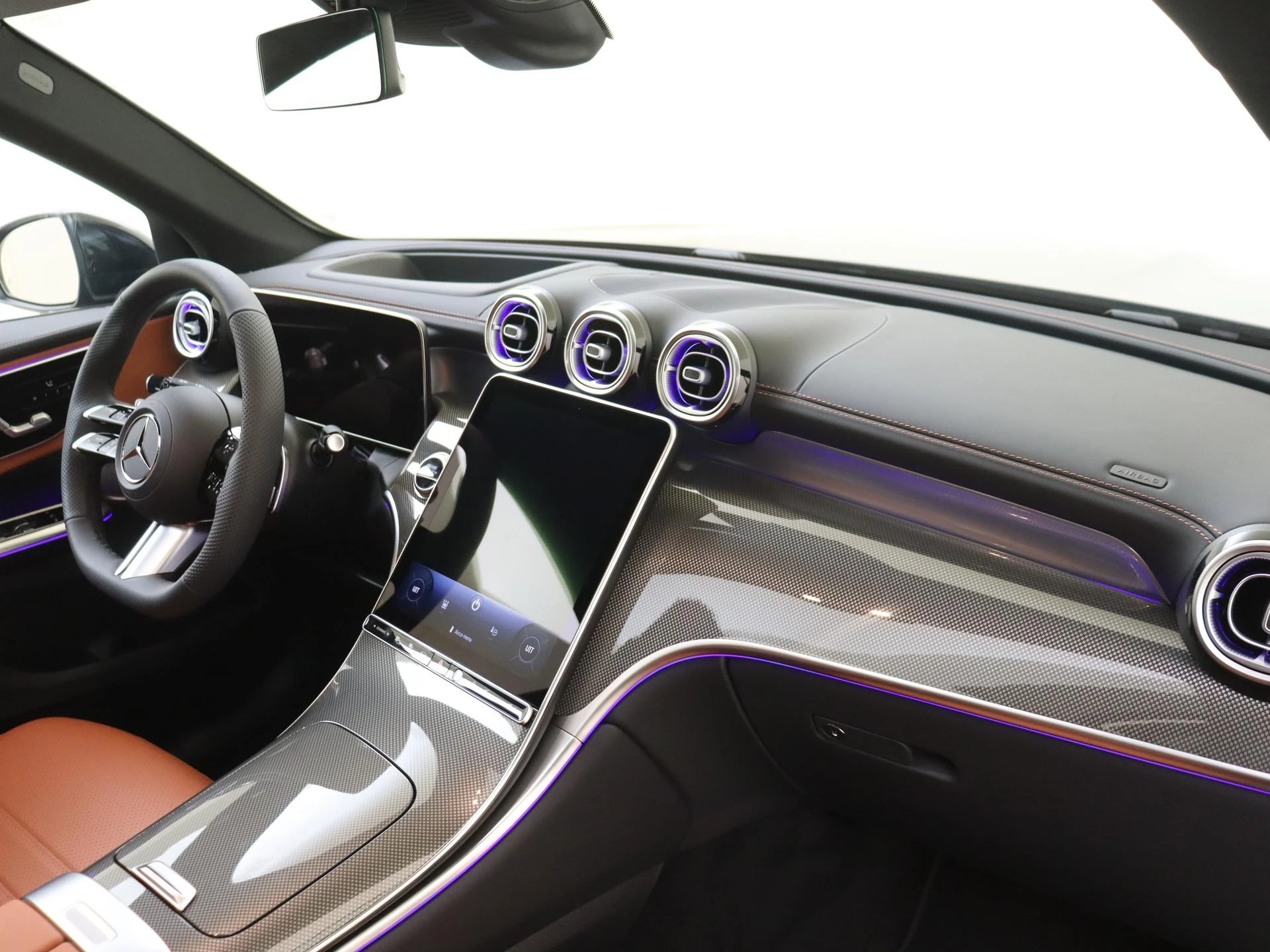 Mercedes-Benz-GLC-image-4