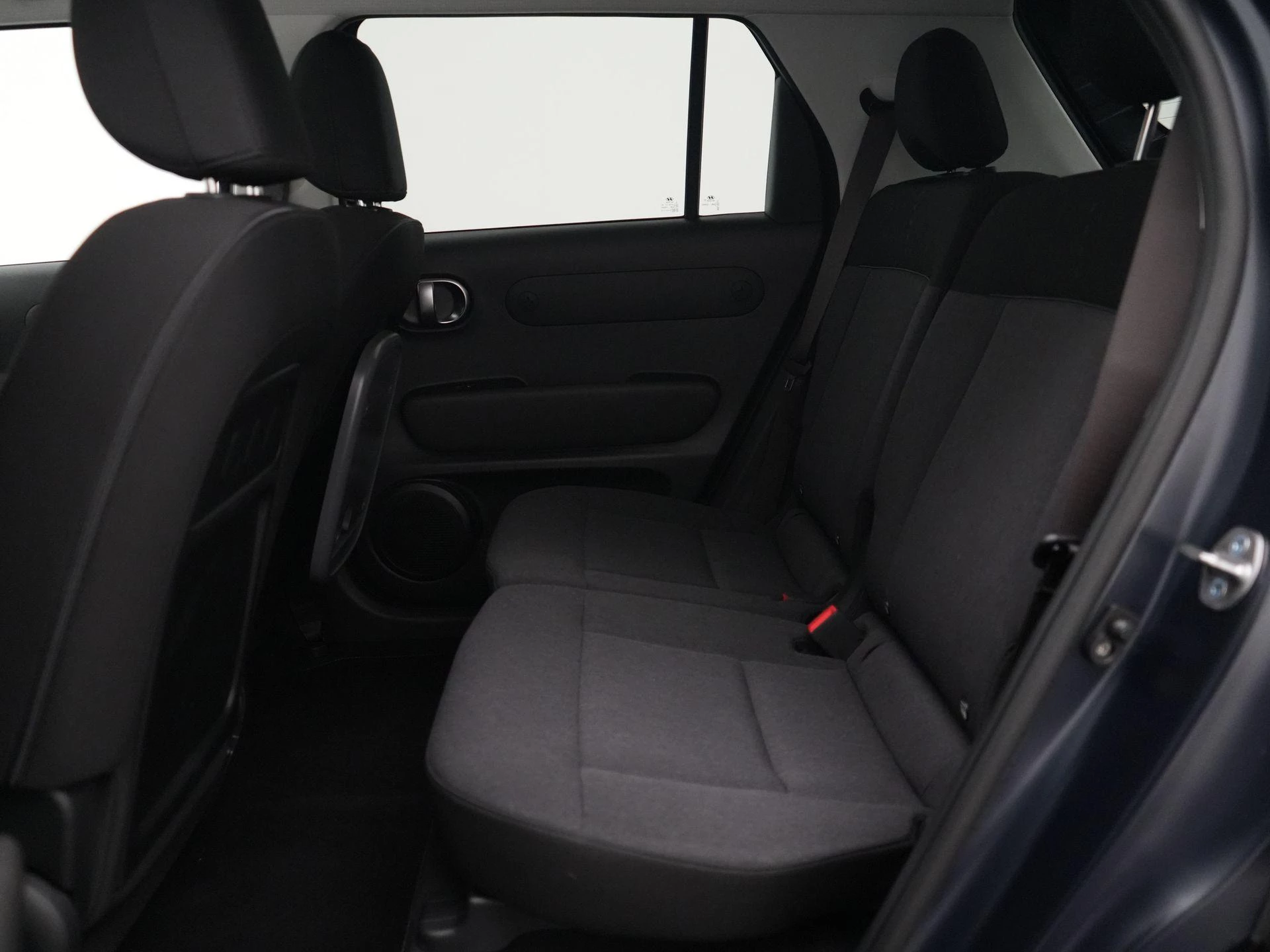 Hyundai-Inster-image-33