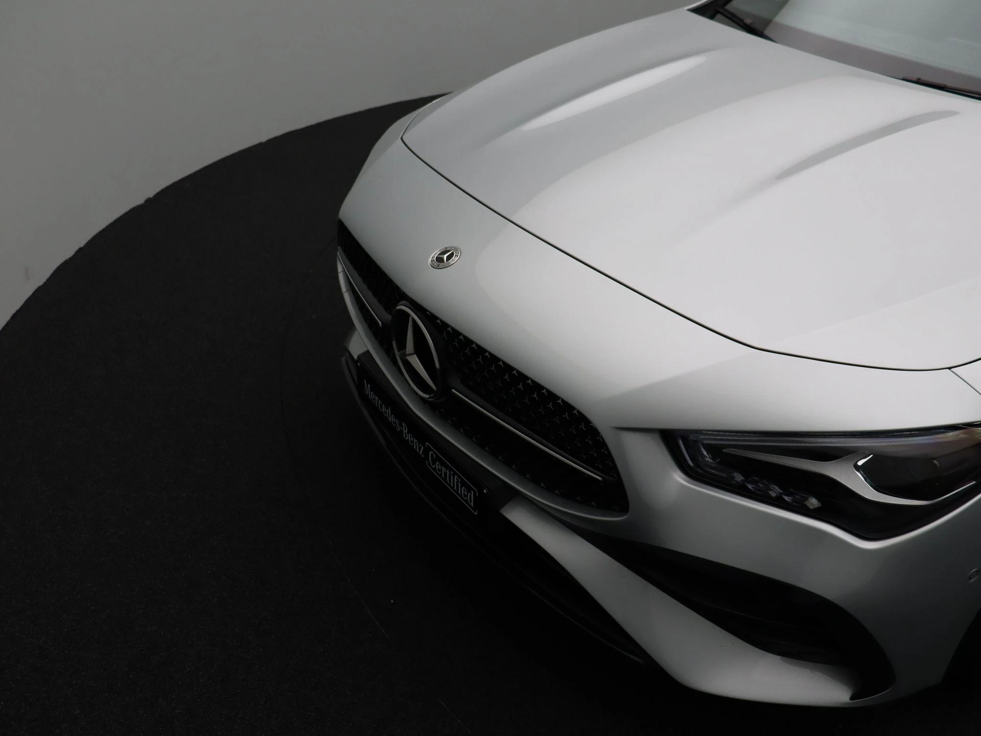 Mercedes-Benz-CLA-image-27