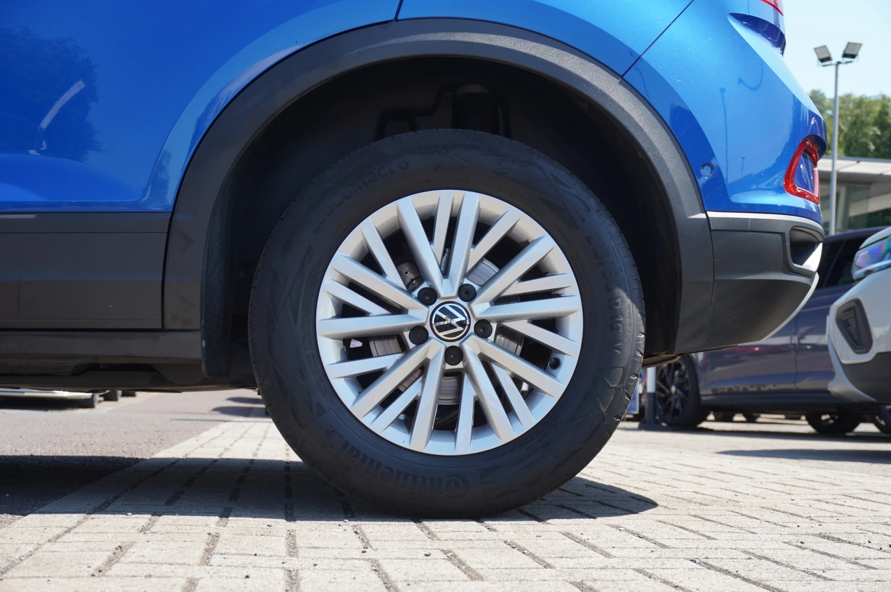 Volkswagen-T-Roc-image-28