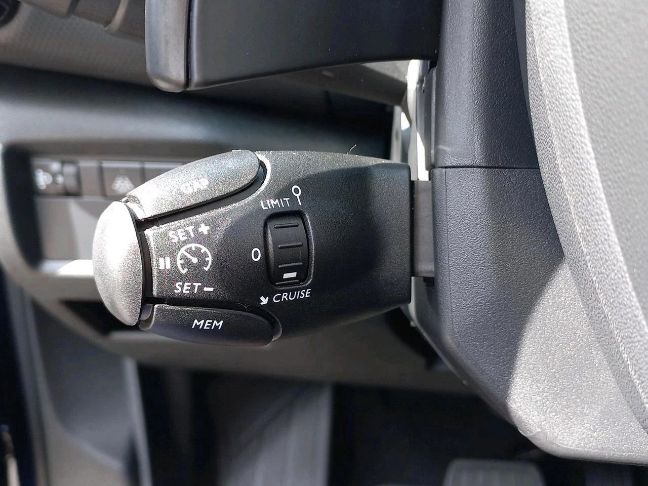 Citroën-C5 Aircross-image-16
