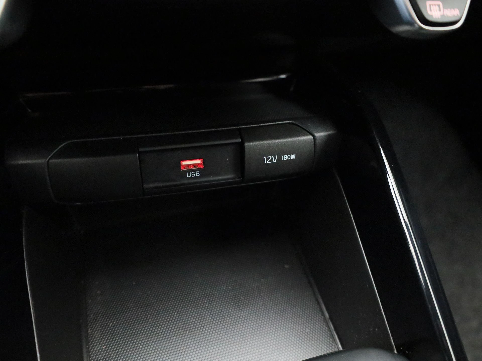 Kia-Stonic-image-21