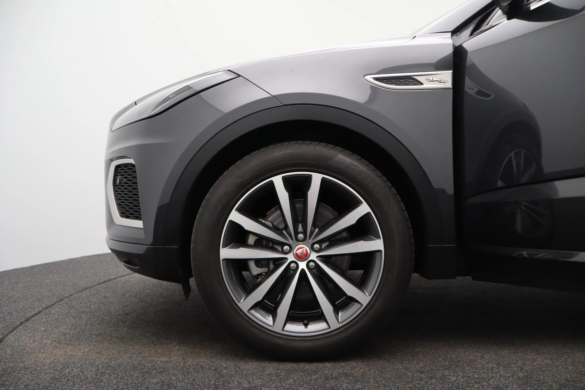 Jaguar-E-PACE-image-16