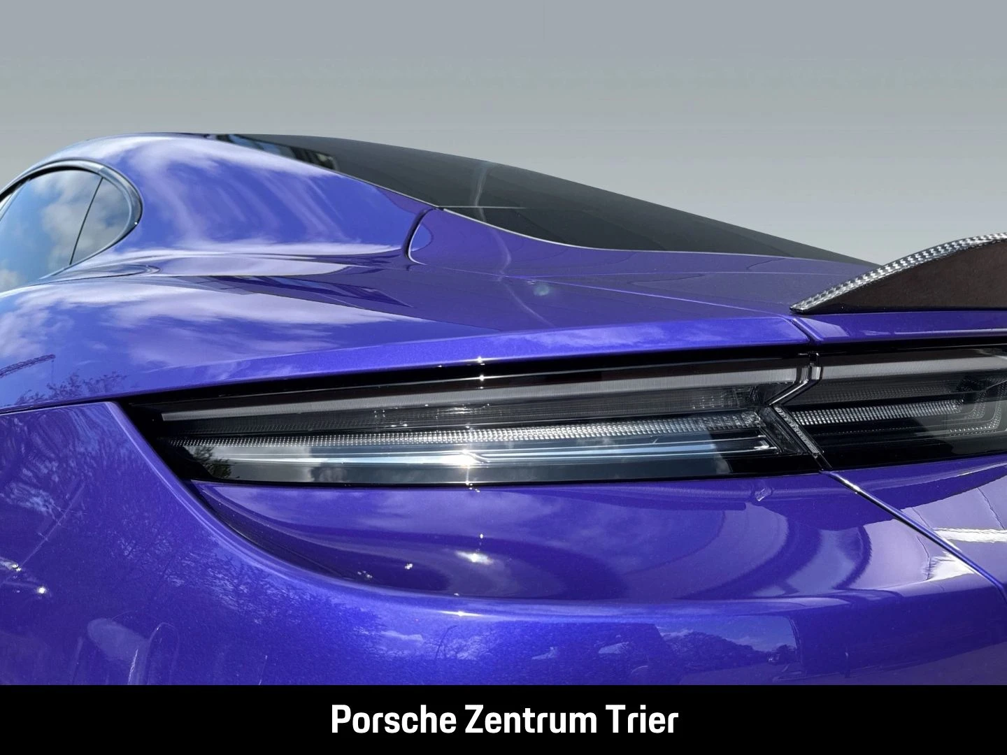 Porsche-Taycan-image-11