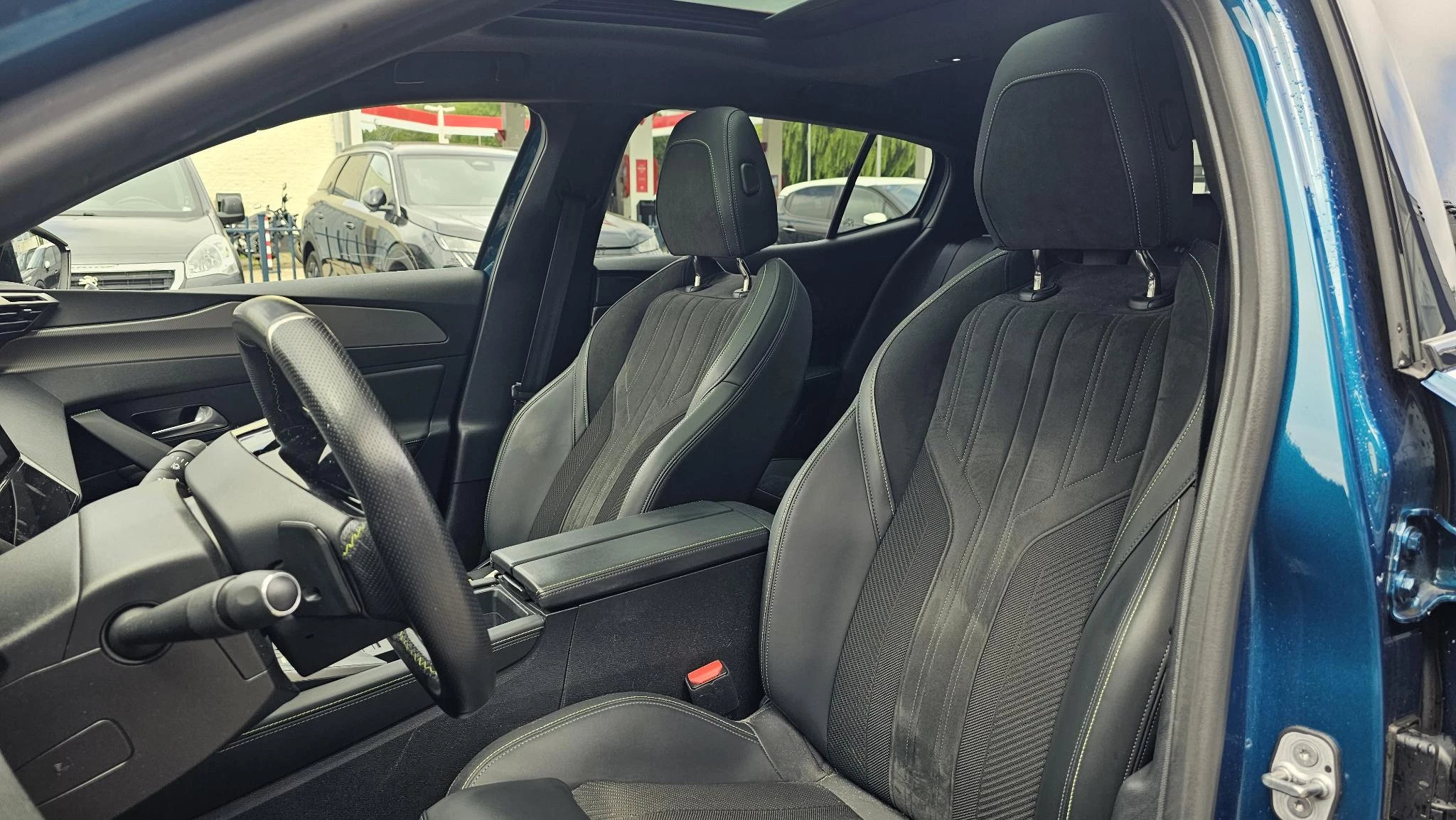 Peugeot-408-image-10
