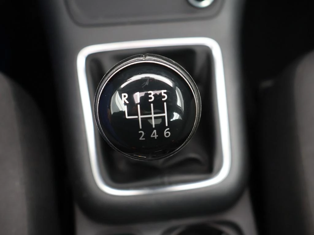 Volkswagen Tiguan Tiguan Trend & Fun 1.4TSI BlueMotion 125PK *PANODAK*PDC*BLTH*DAB RADIO*AIRCO AUTOMATISCH*...*