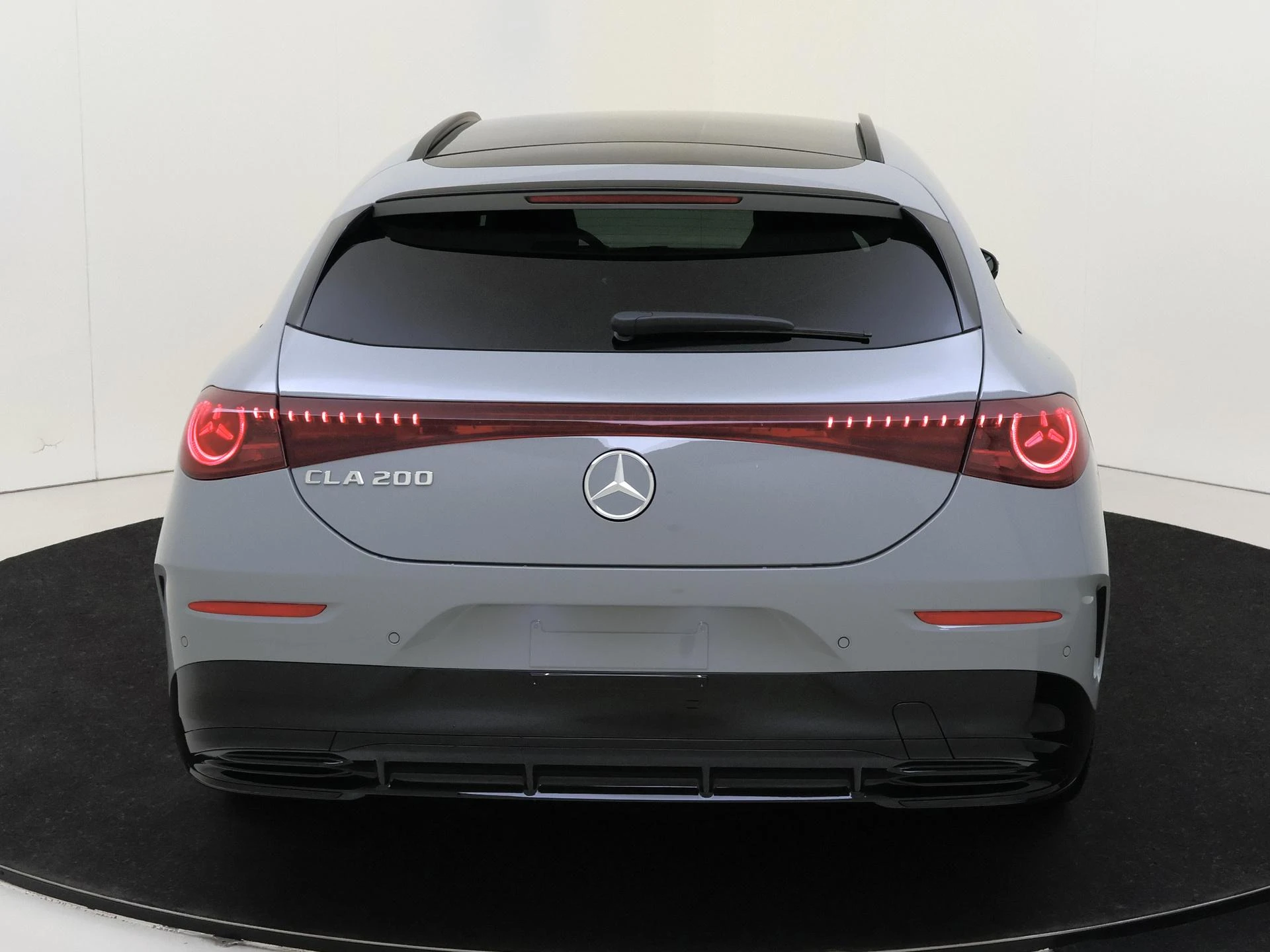 Mercedes-Benz-CLA-image-6