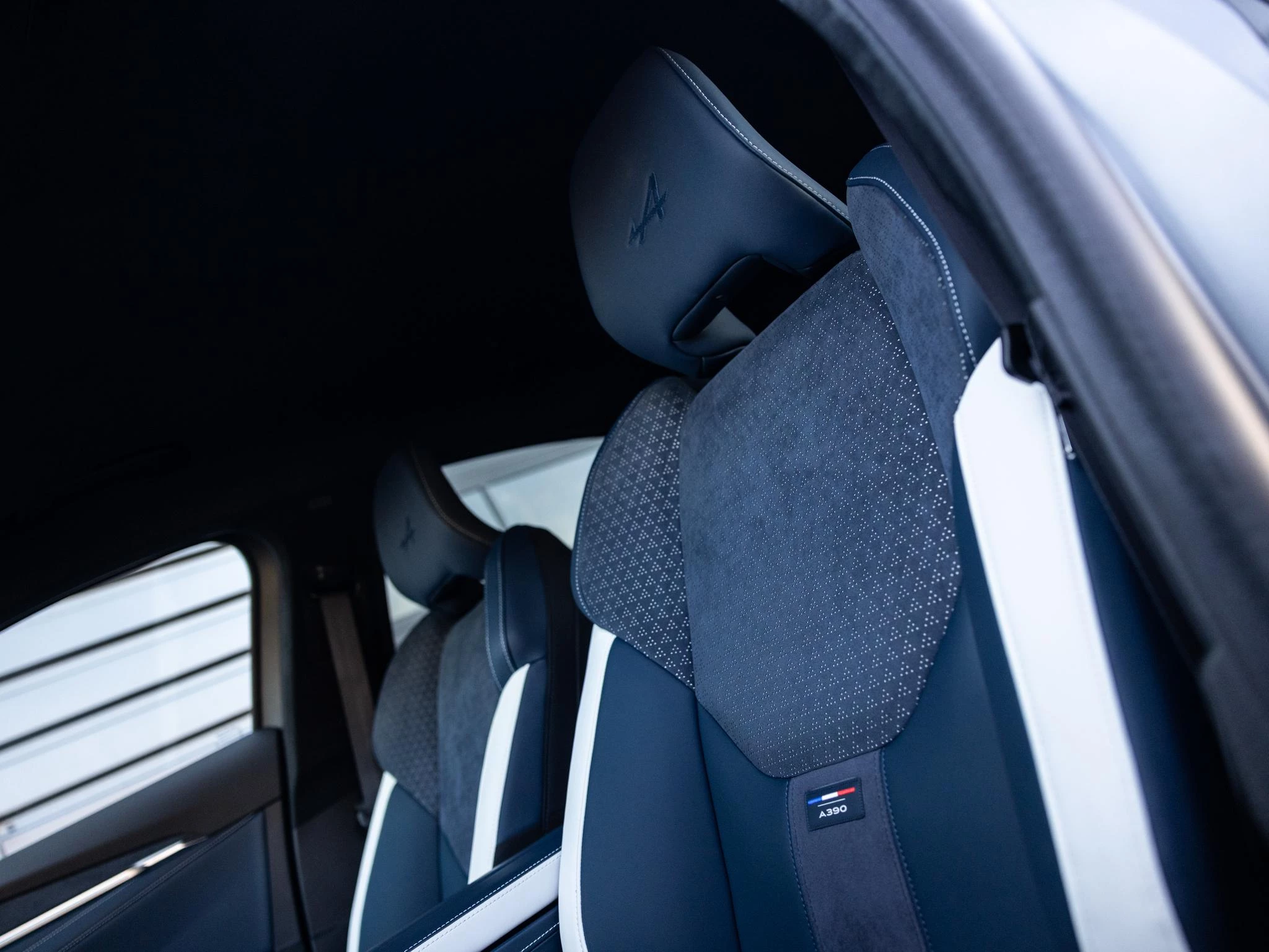 Alpine-A390-image-27