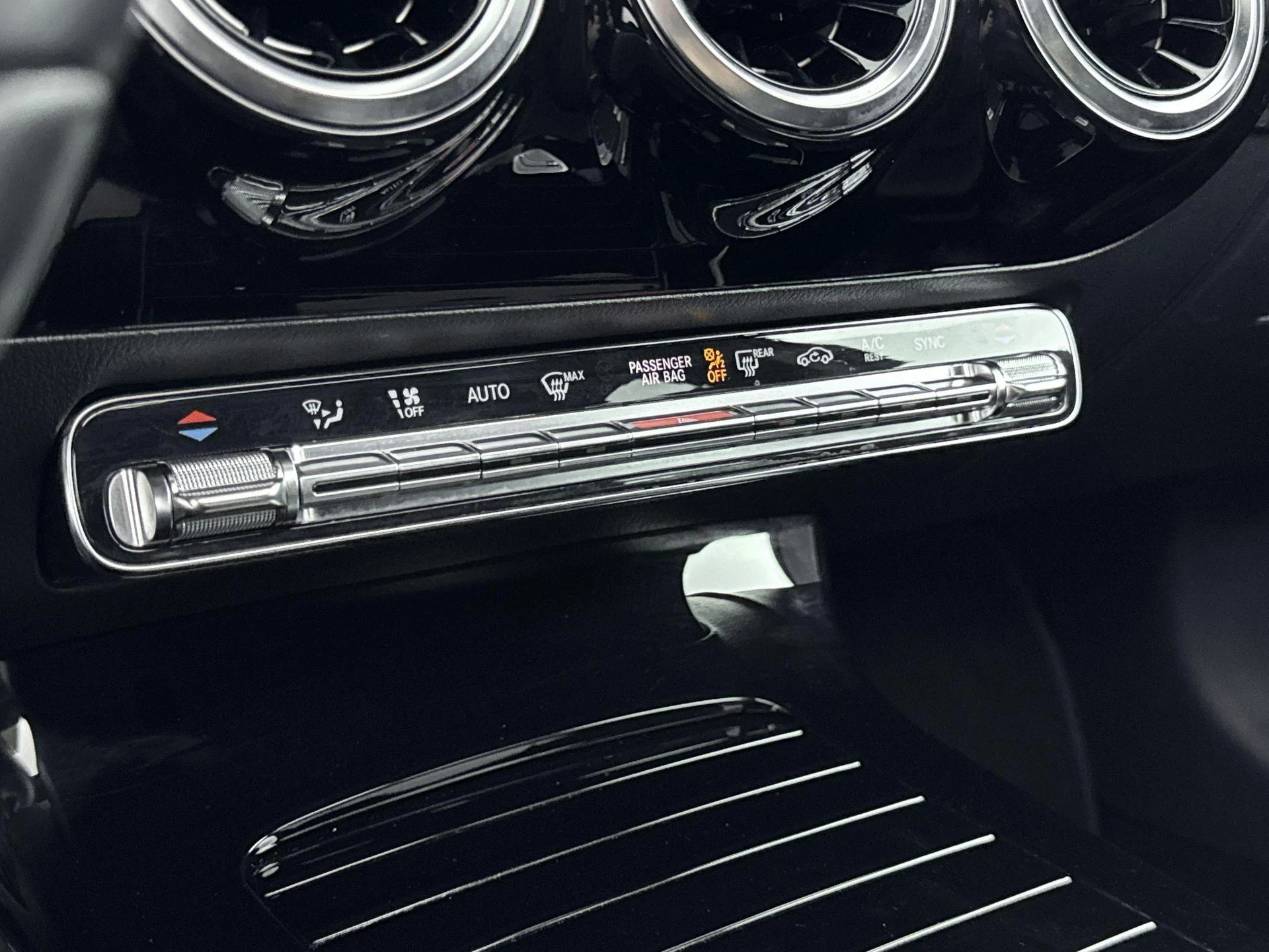 Mercedes-Benz-A-Klasse-image-14