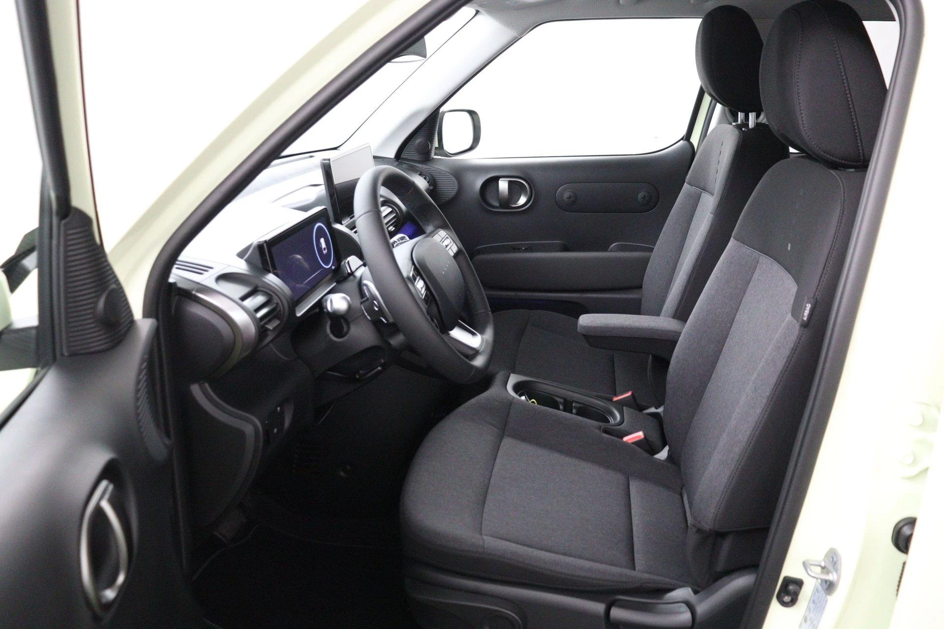 Hyundai-Inster-image-13