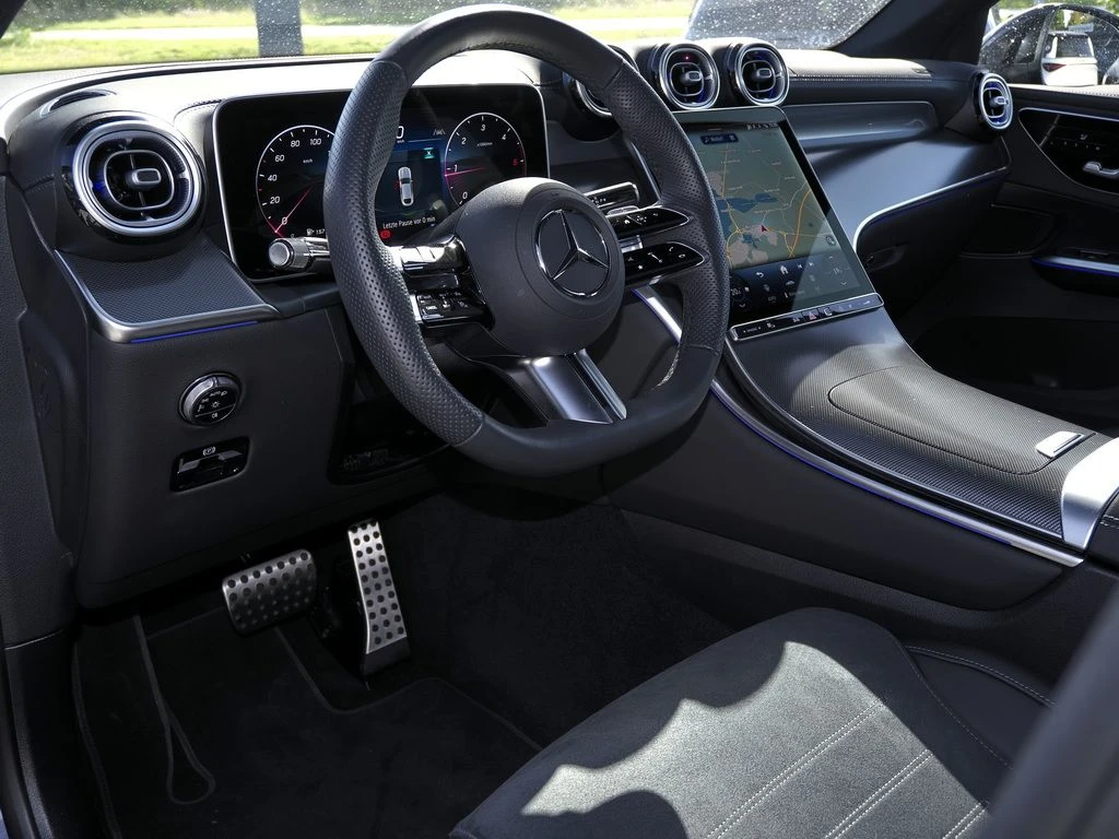 Mercedes-Benz-GLC 220 d-image-8