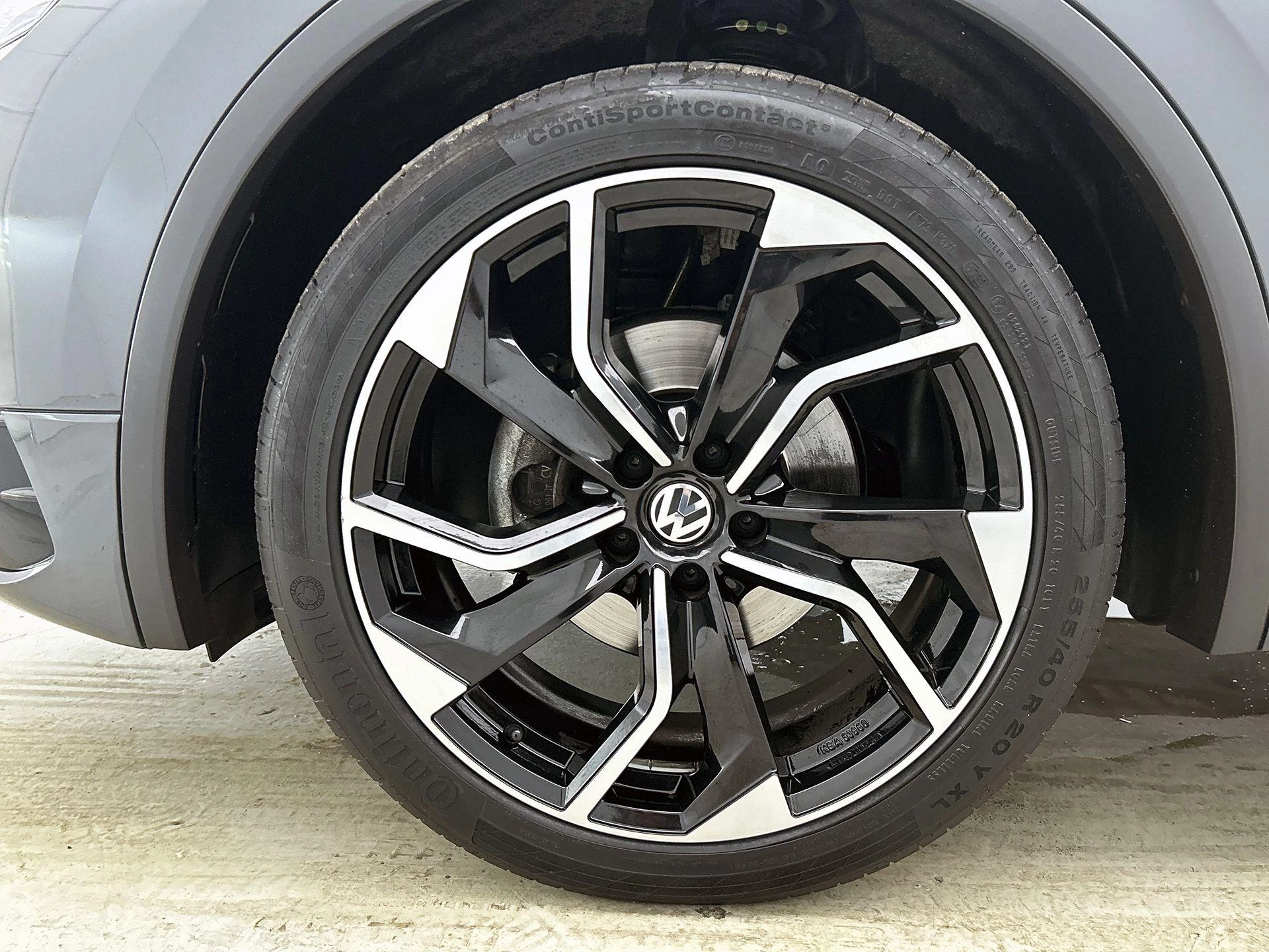 Volkswagen-Tiguan-image-38