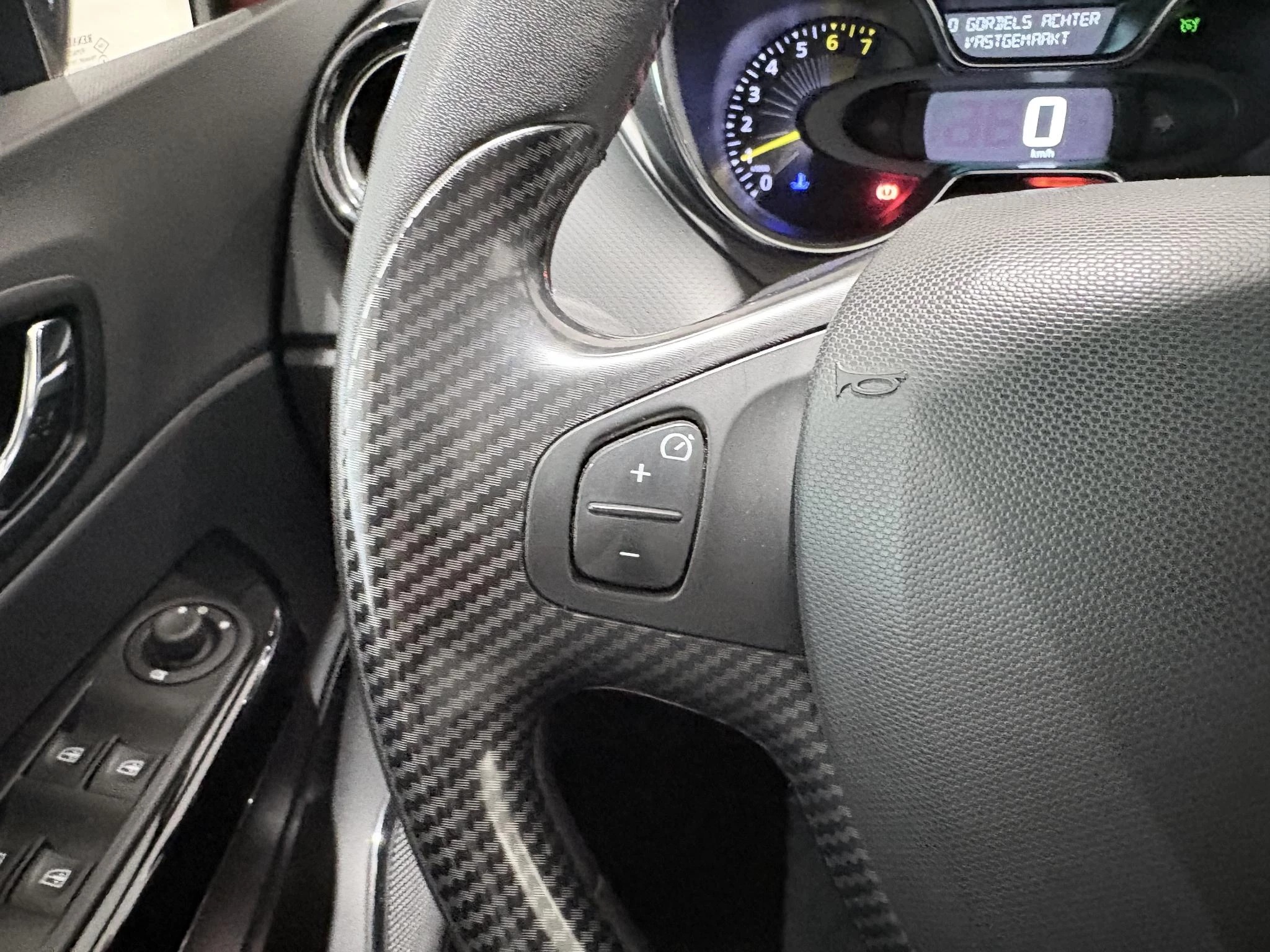 Renault-Captur-image-13
