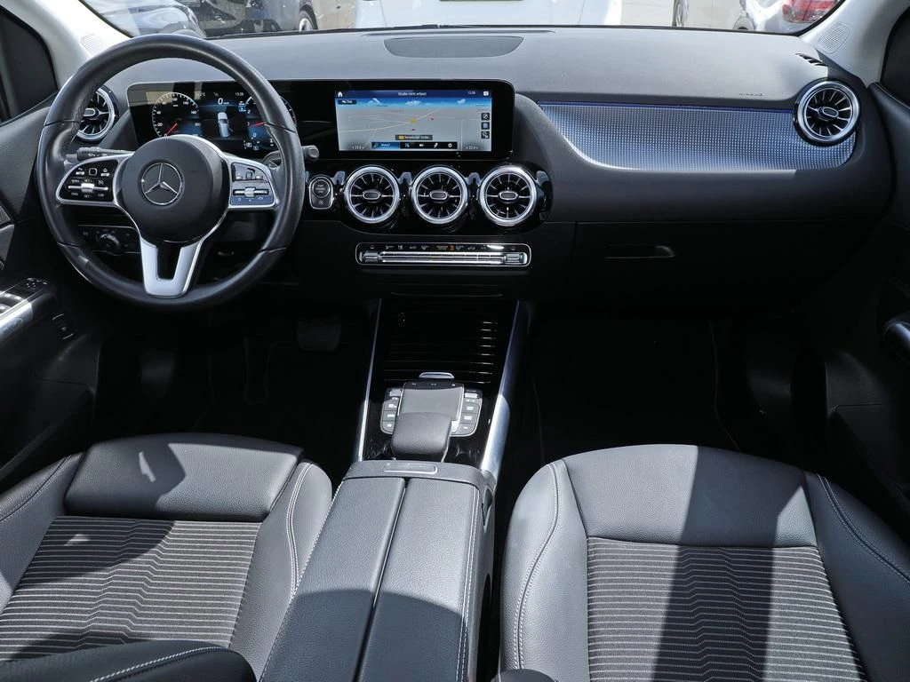 Mercedes-Benz-B-Klasse 250-image-11