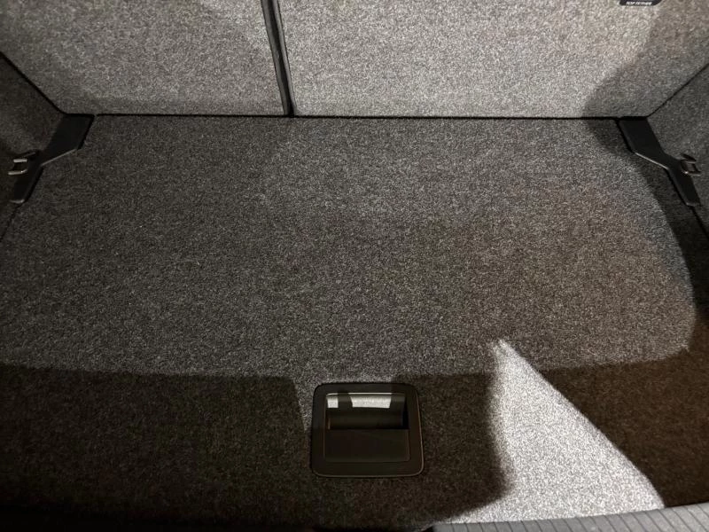 Volkswagen-Polo-image-10