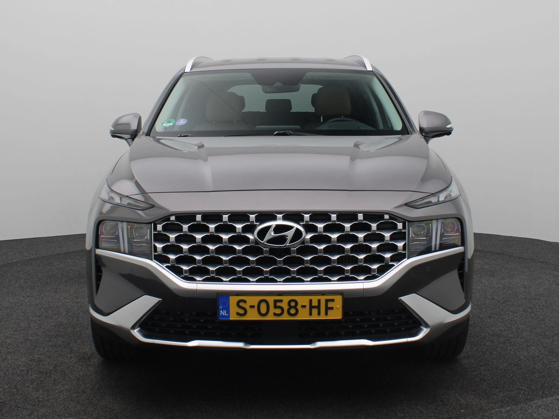Hyundai-Santa Fe-image-3