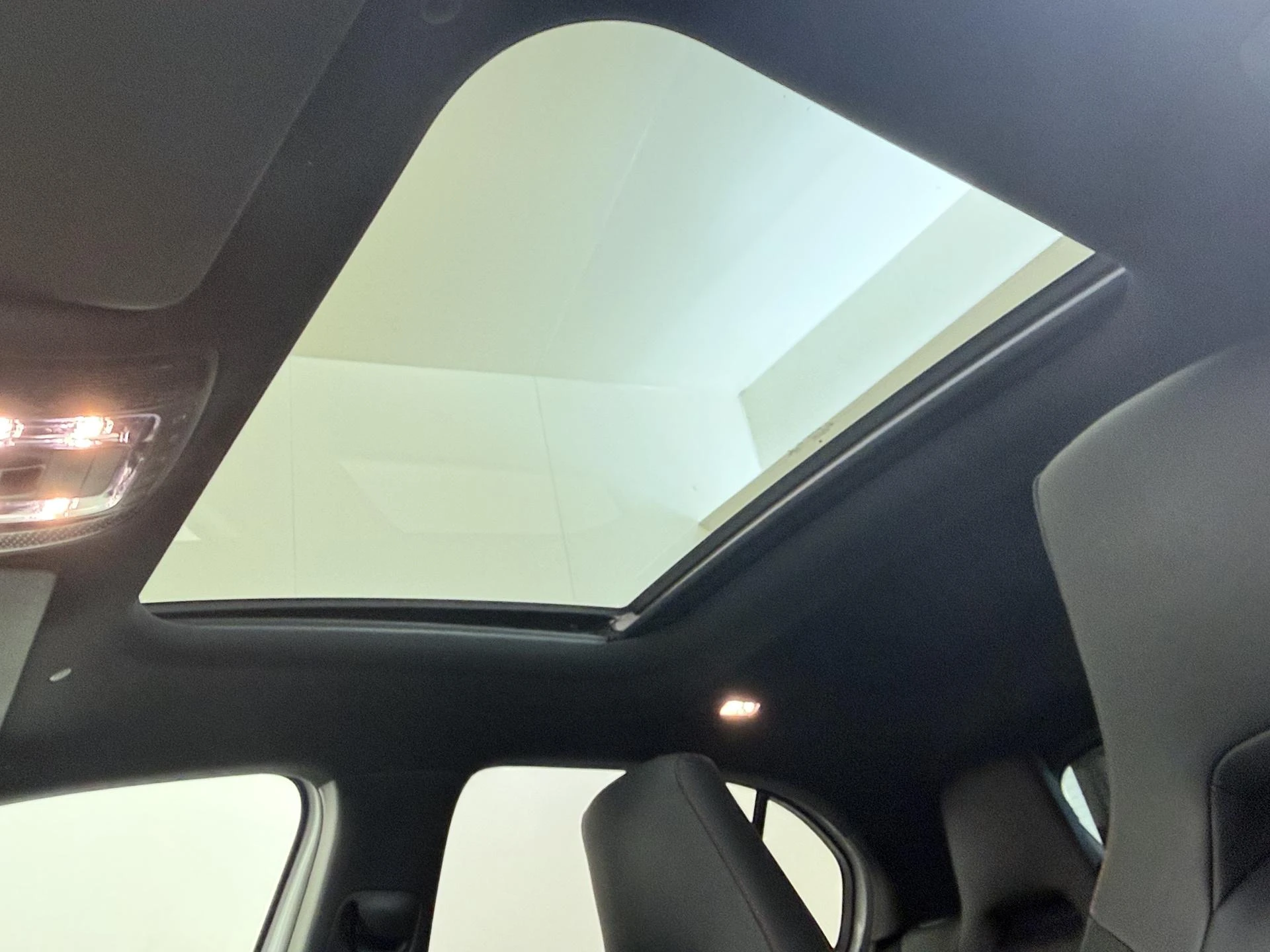 Mercedes-Benz A-Klasse 180 Business Solution AMG