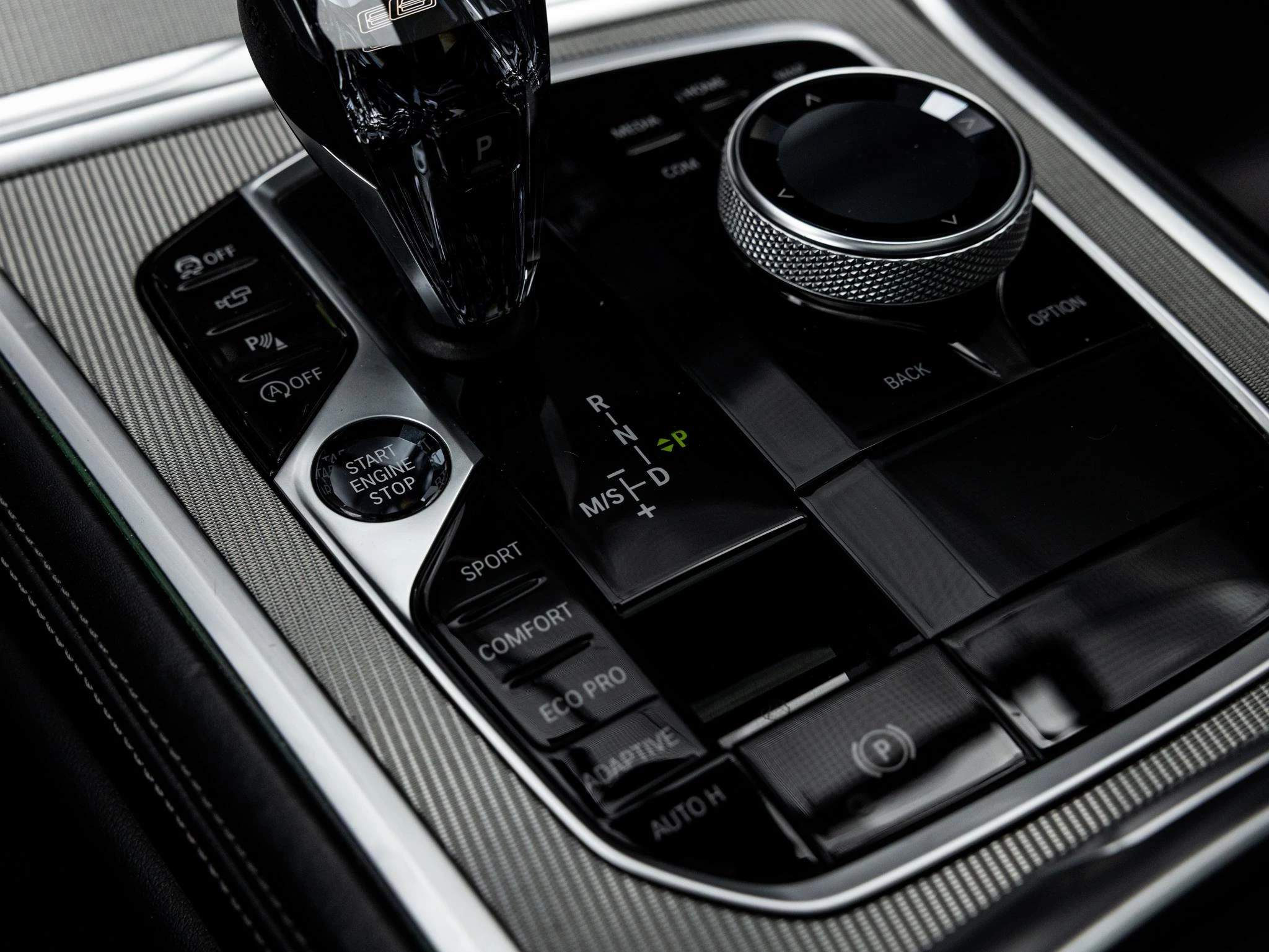 BMW-8 Serie-image-11