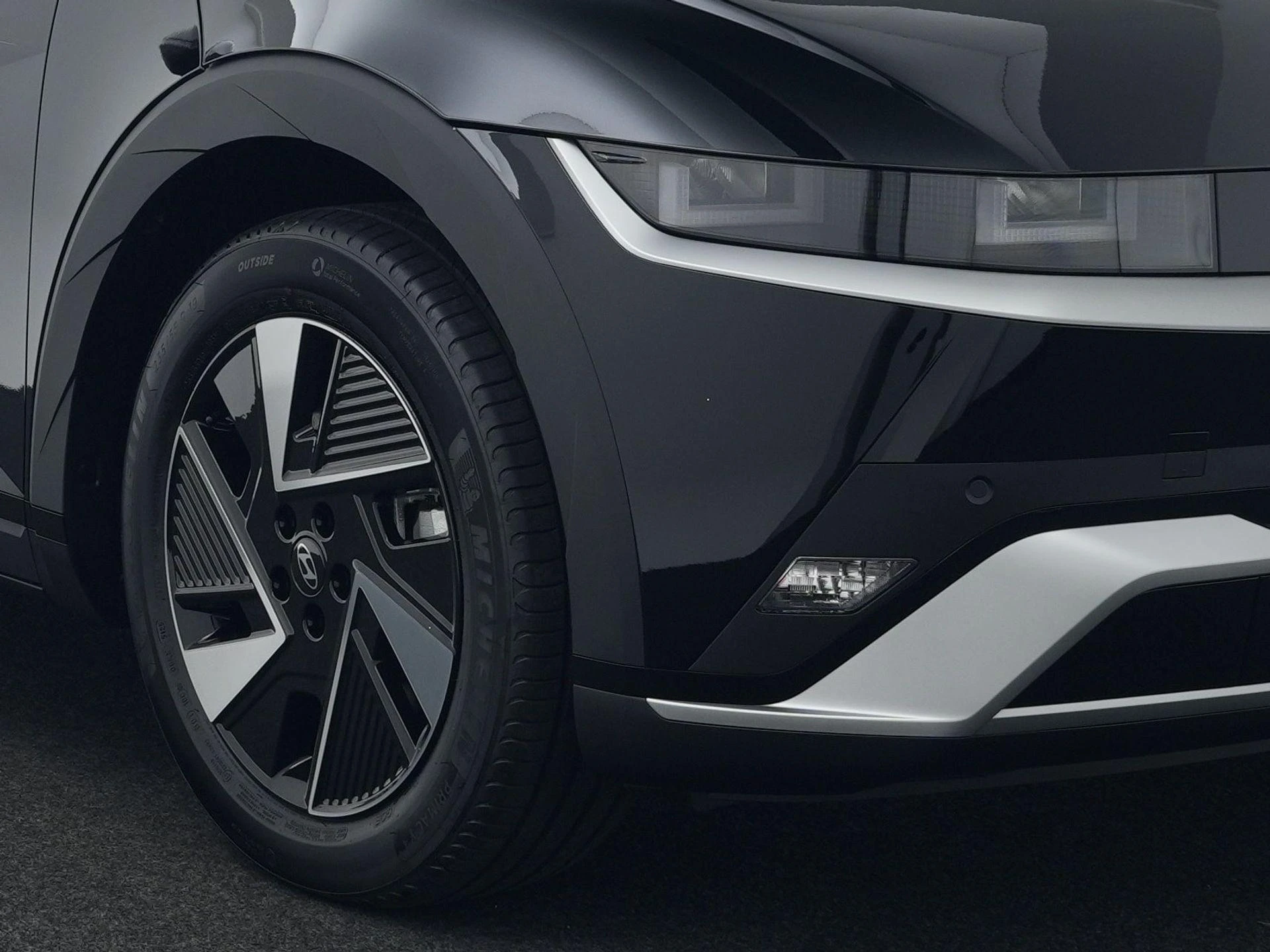 Hyundai-IONIQ 5-image-11