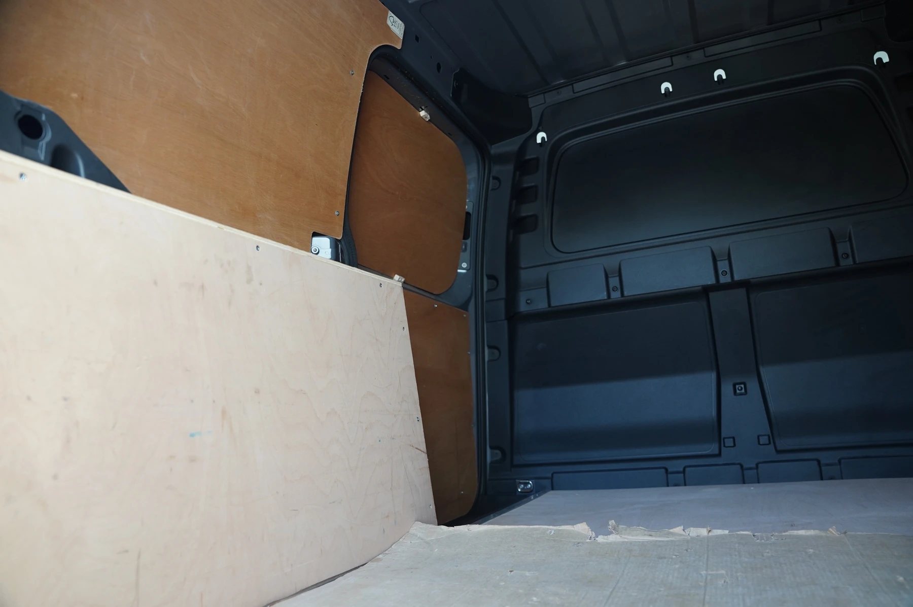 Volkswagen-Caddy-image-23