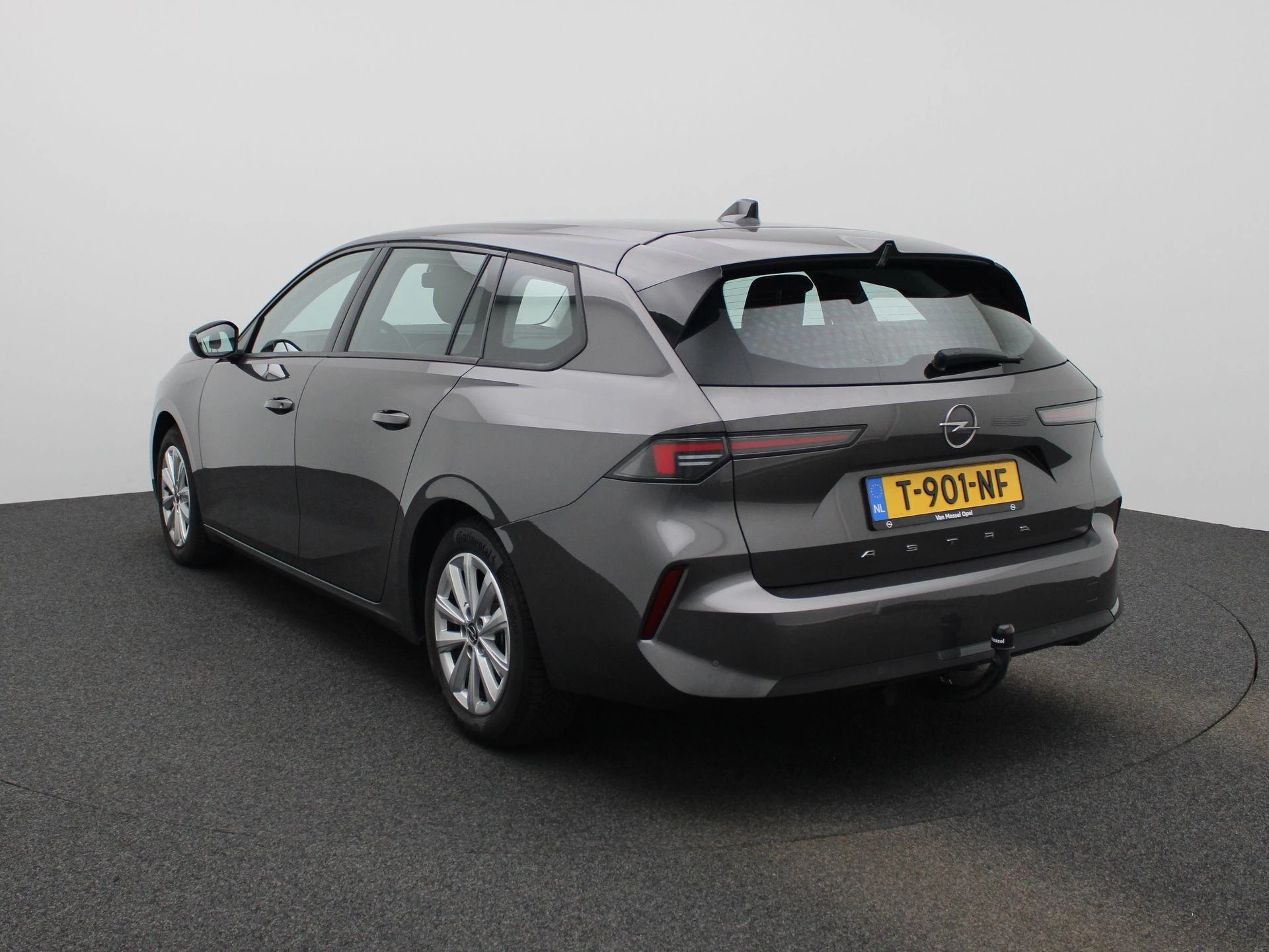 Opel-Astra-image-1