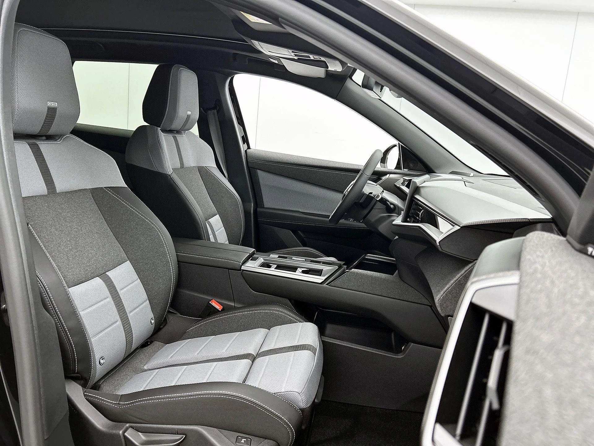 Opel-Grandland-image-39