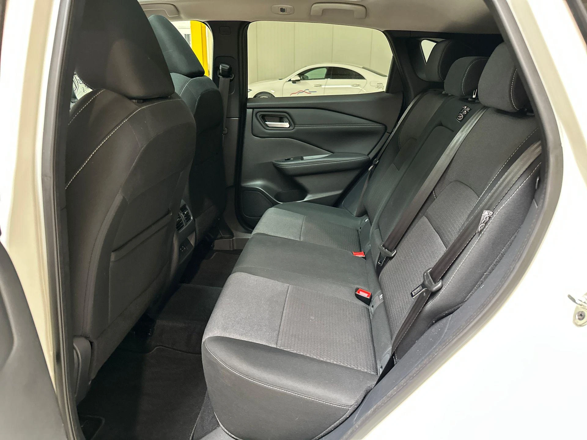 Nissan-QASHQAI-image-7