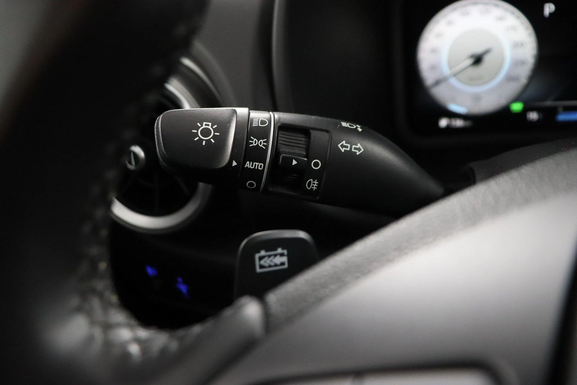 Hyundai-Kona-image-23