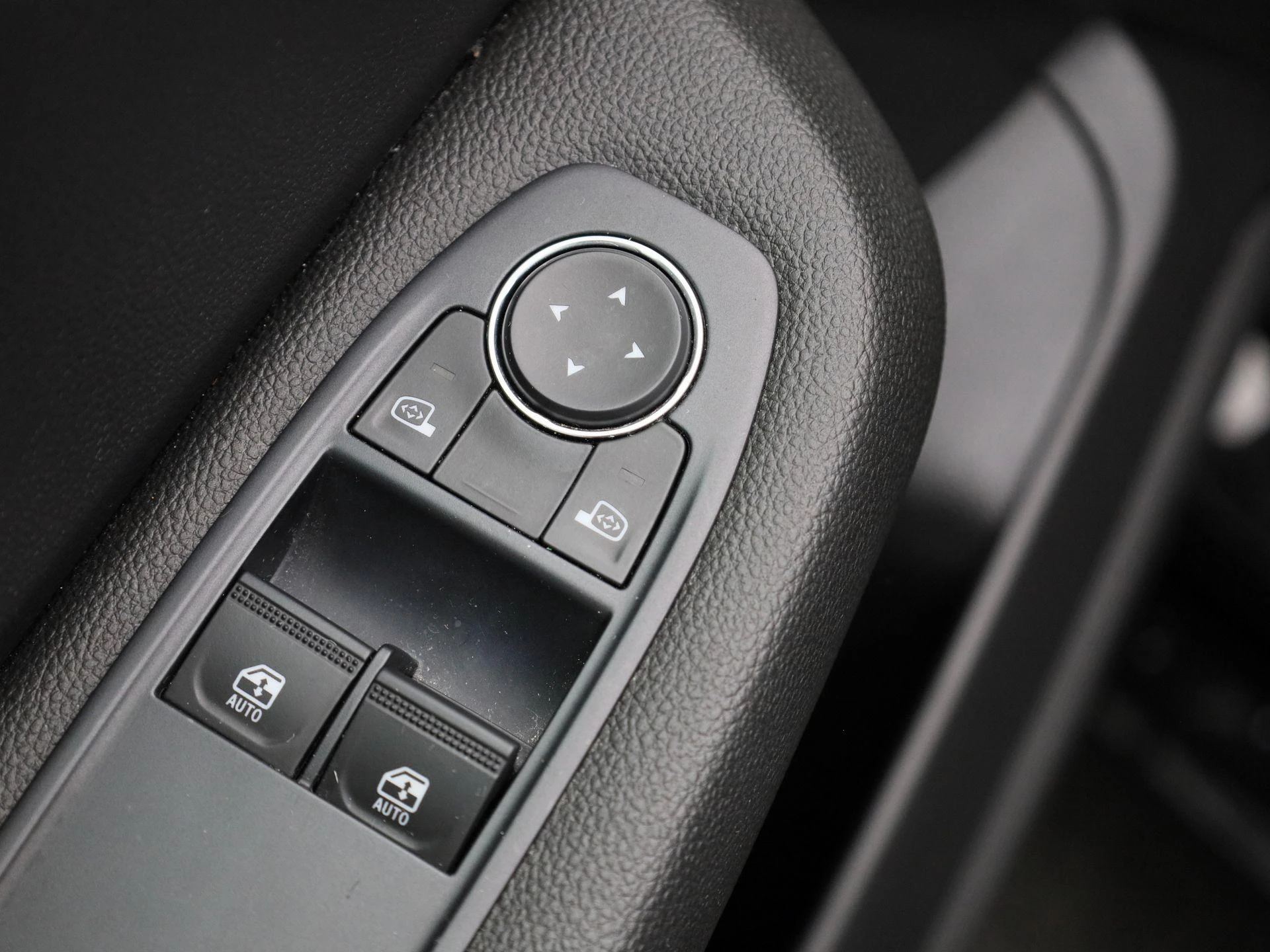 Renault-Clio-image-26