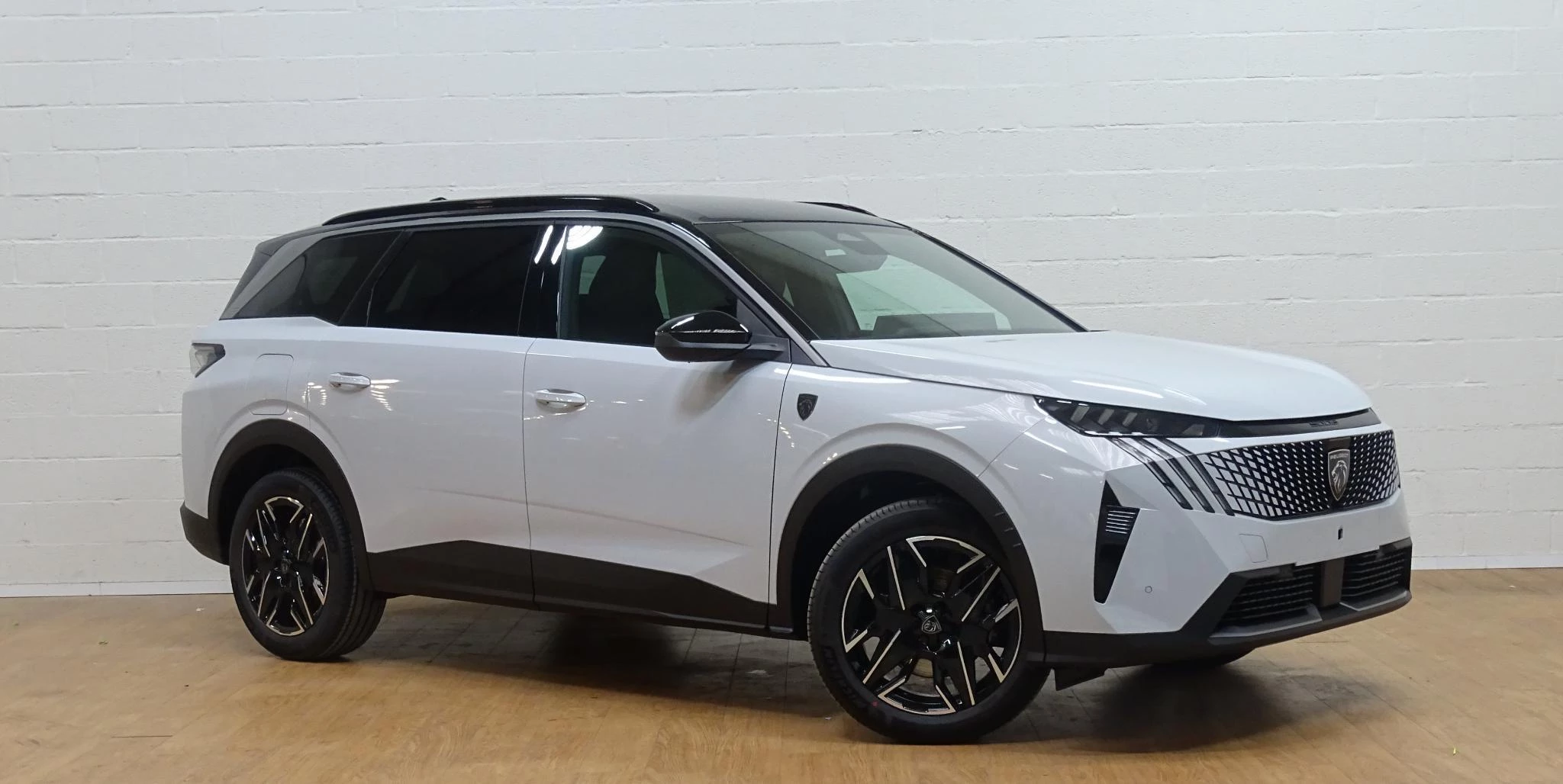 Peugeot 5008 1.2 HYBRID 145 GT +pano dak