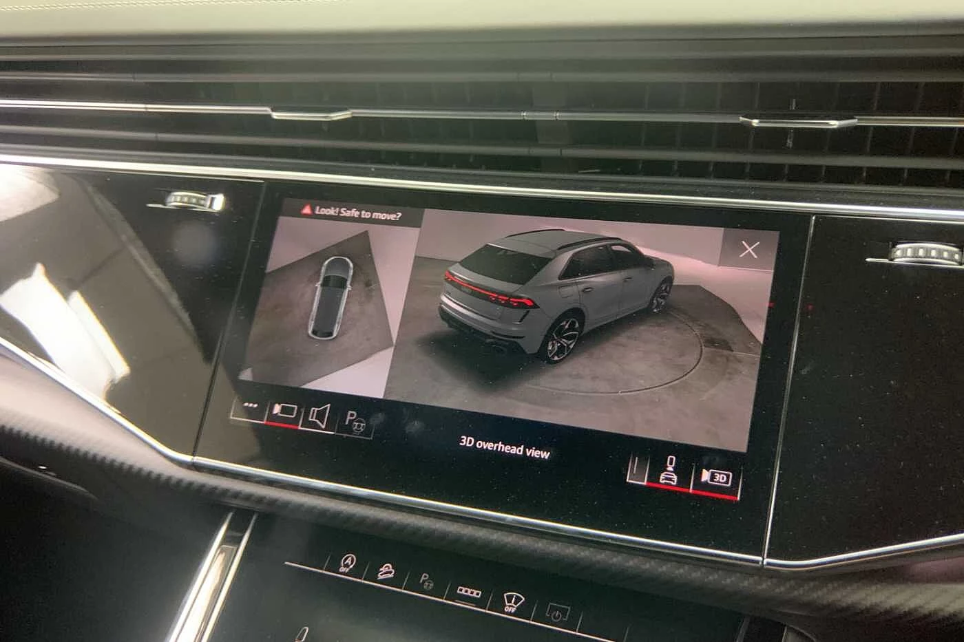 Audi-RSQ8-image-25