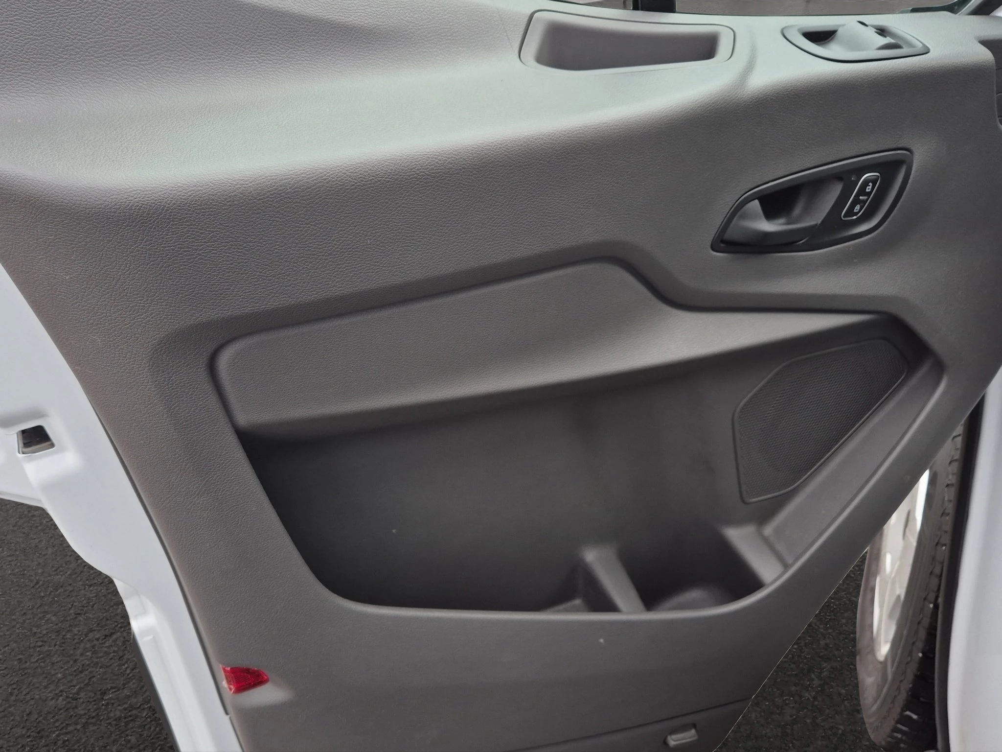 Ford-Transit-image-14