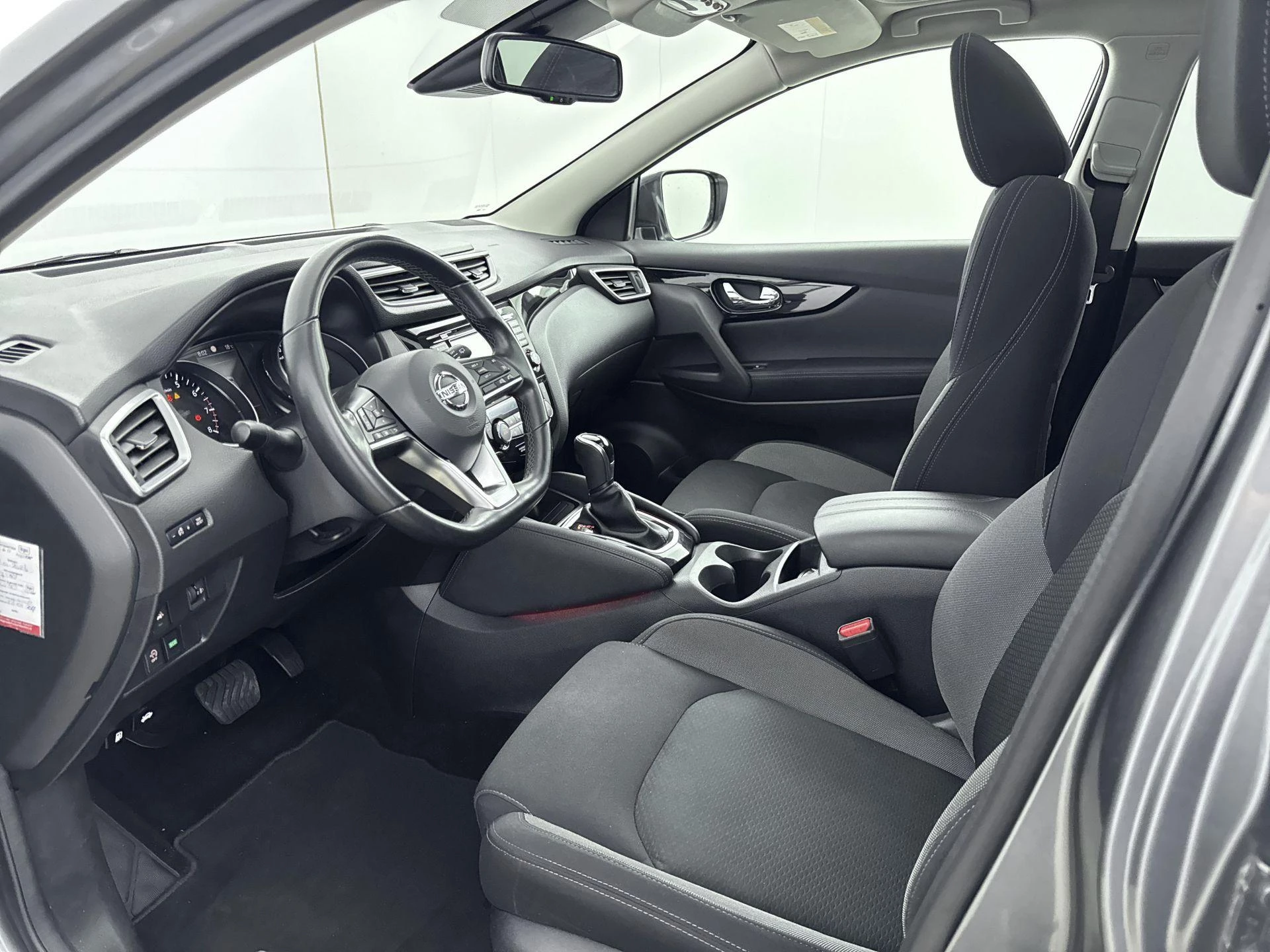Nissan-QASHQAI-image-14