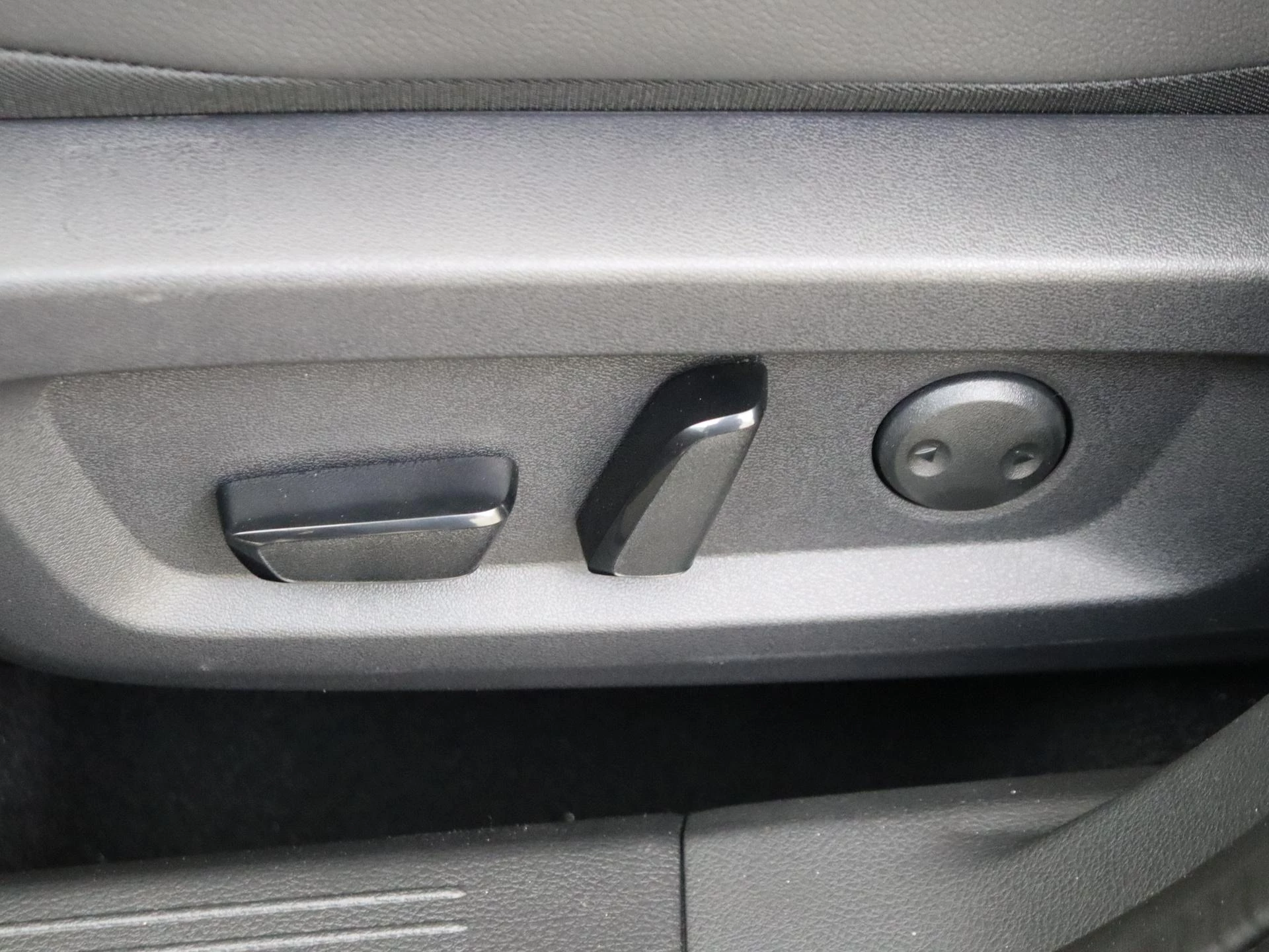 Nissan-QASHQAI-image-23