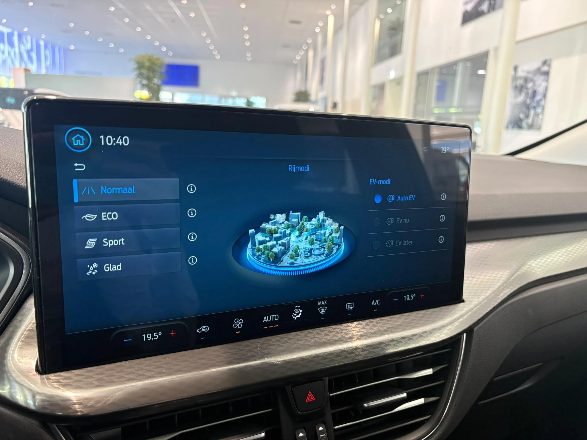 Ford-Kuga-image-21