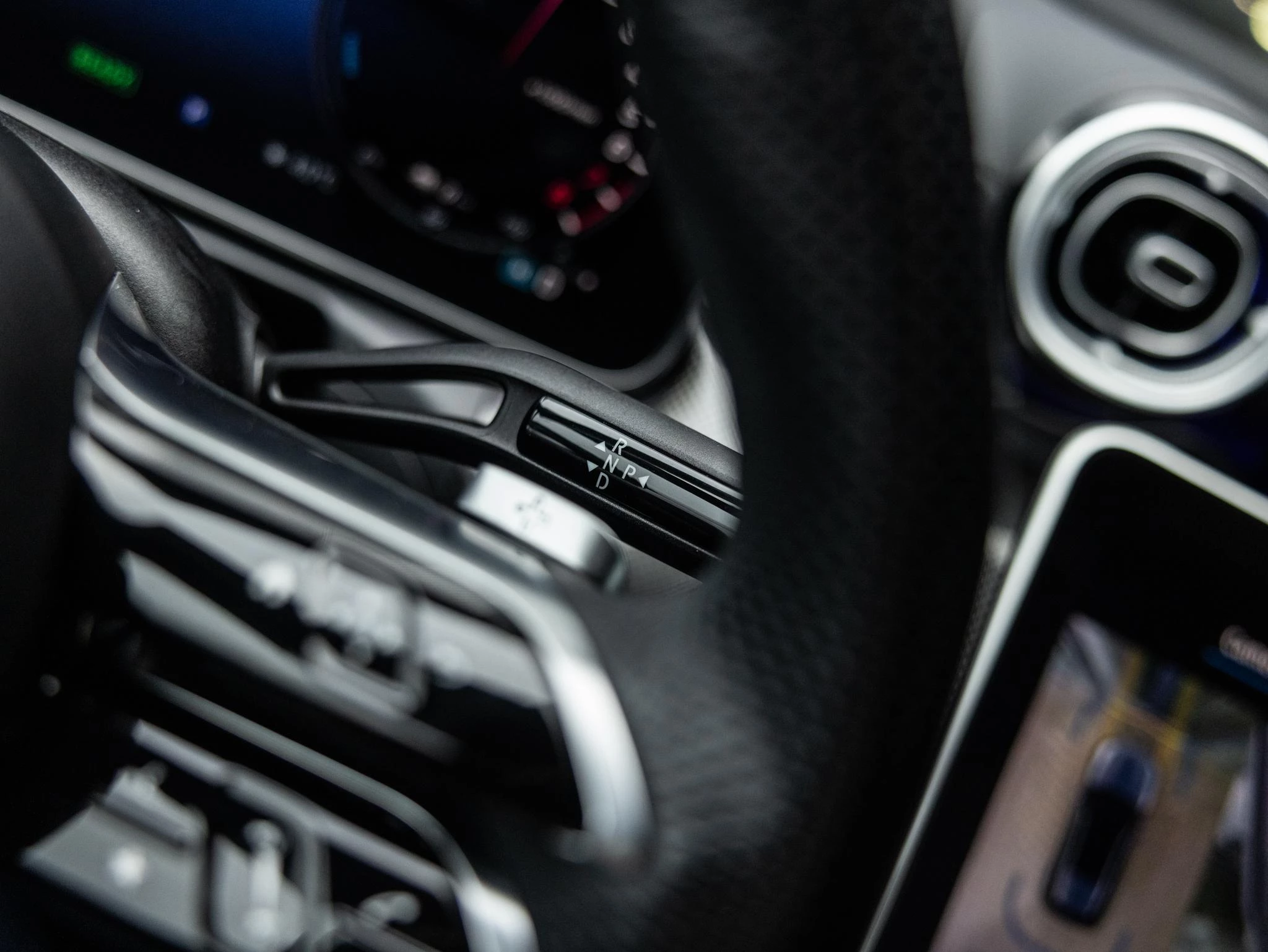 Mercedes-Benz-C-Klasse-image-47