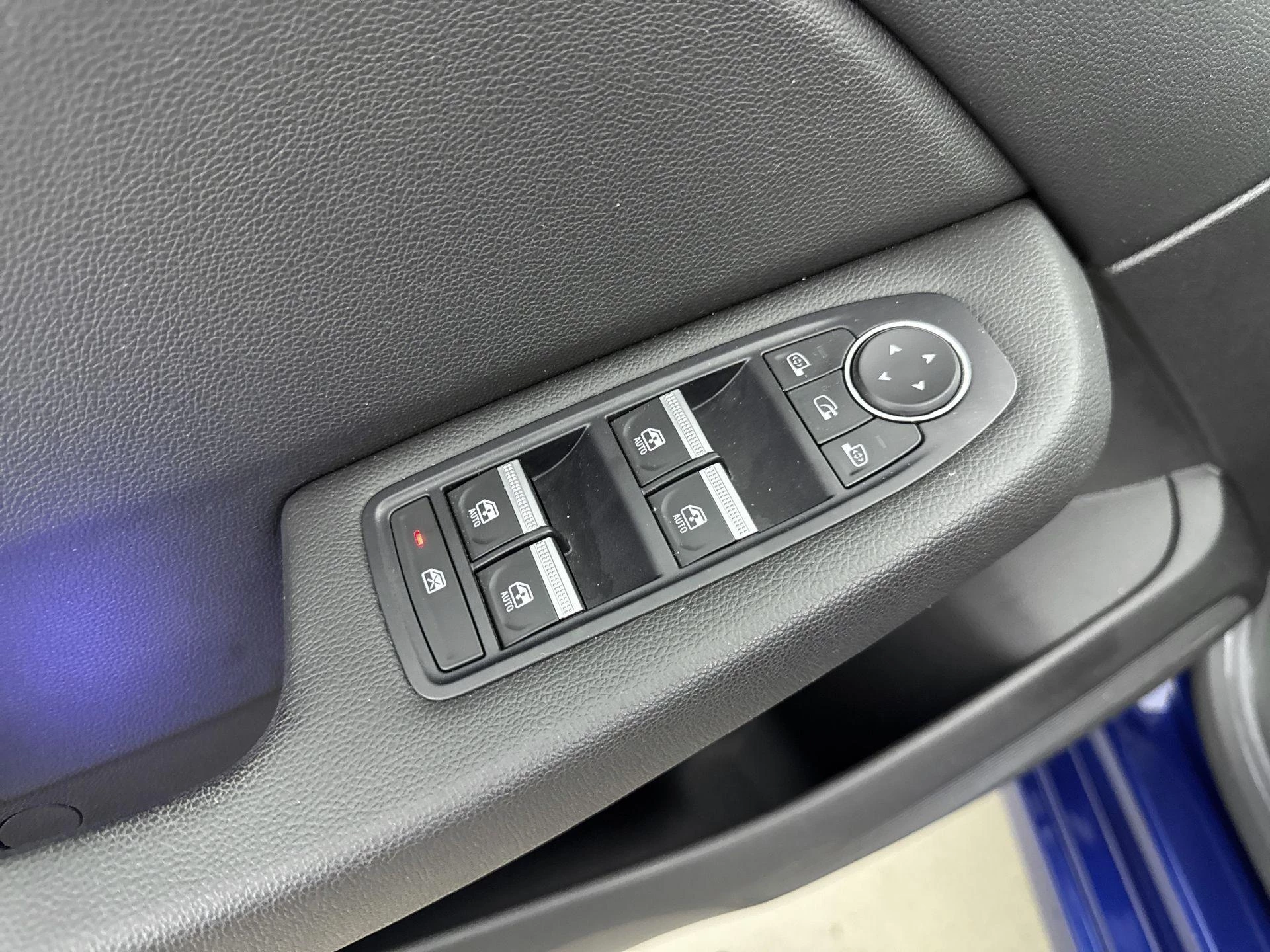 Renault-Clio-image-12