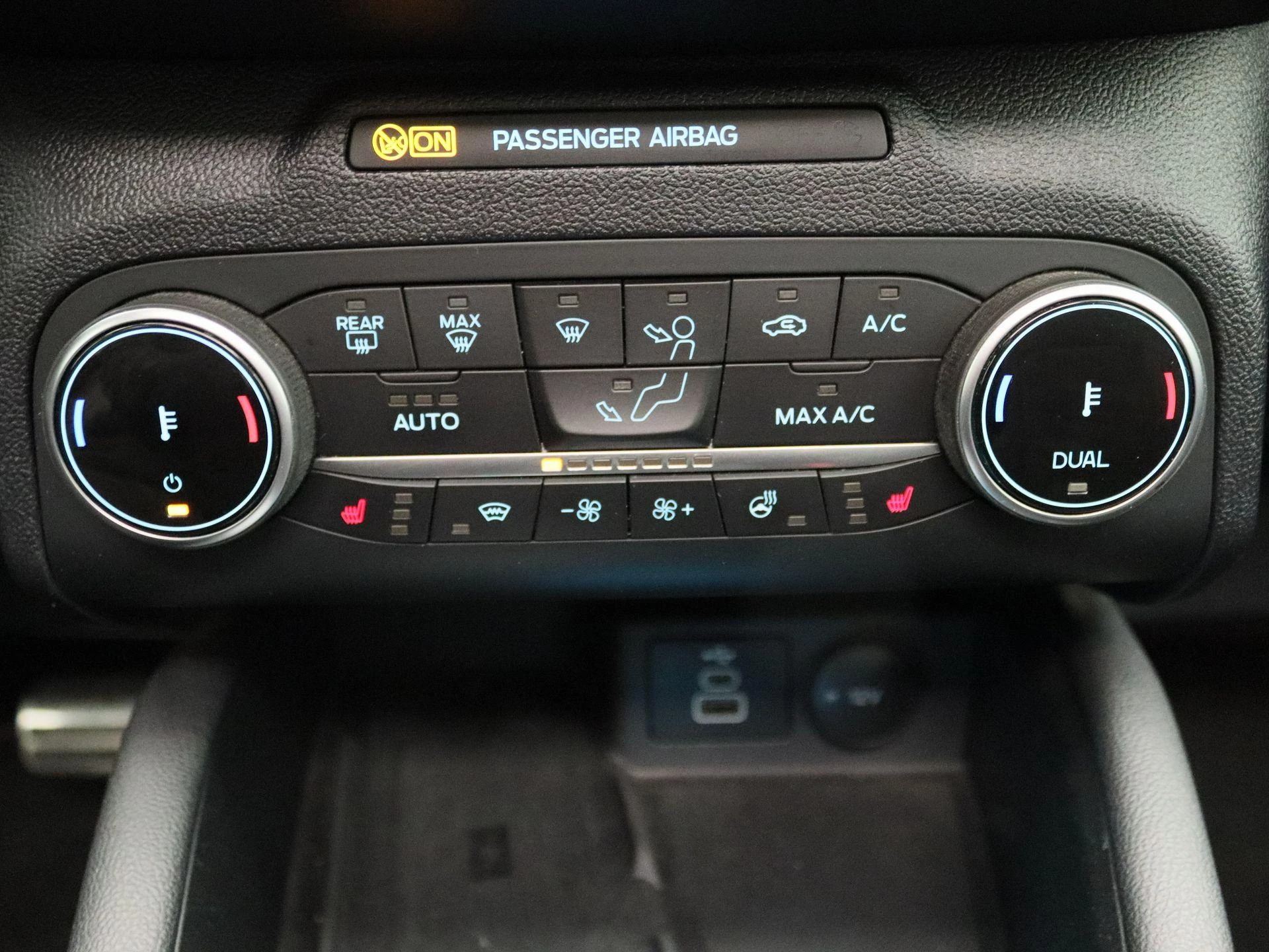 Ford-Kuga-image-10