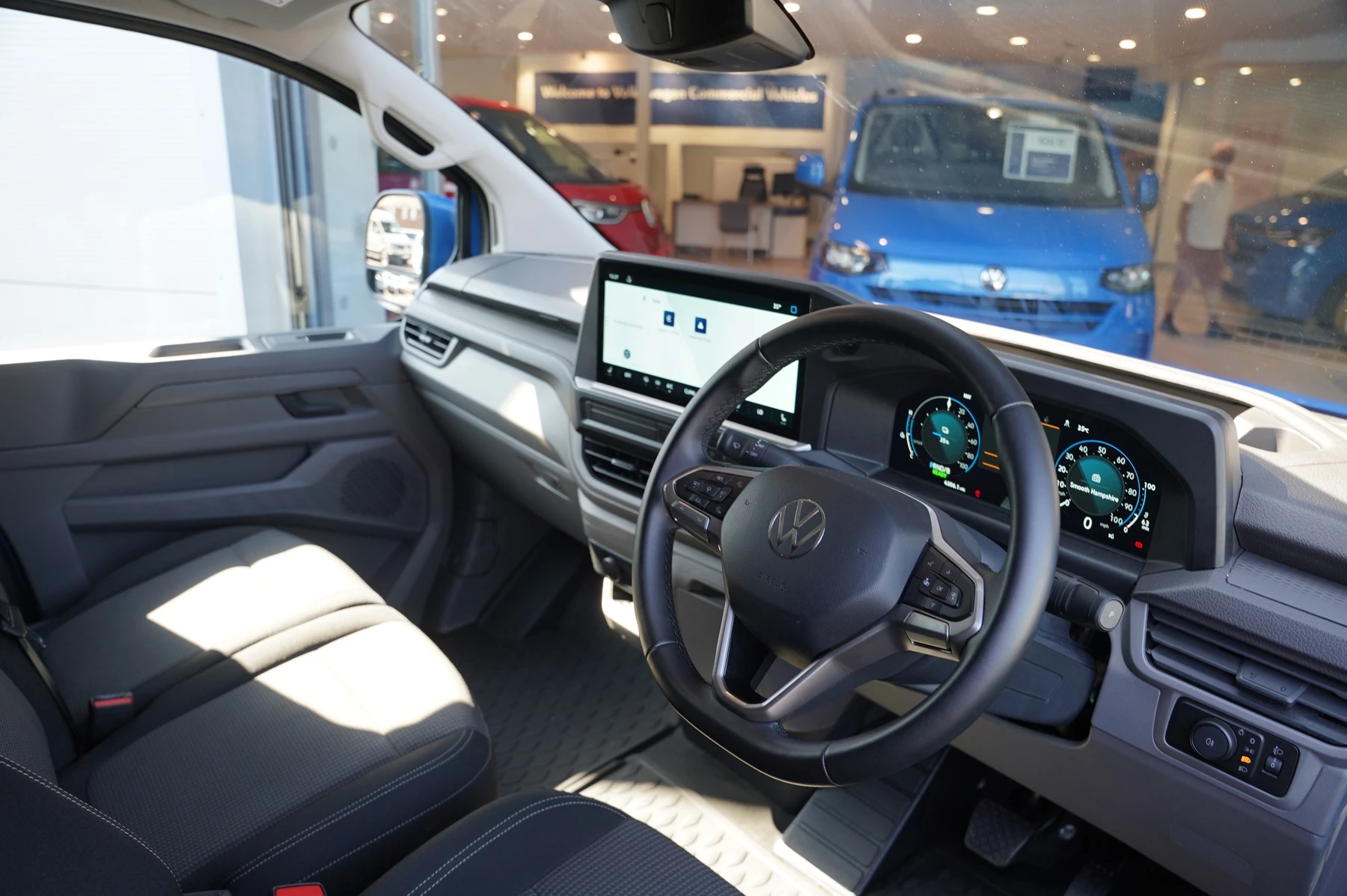 Volkswagen-Transporter-image-5