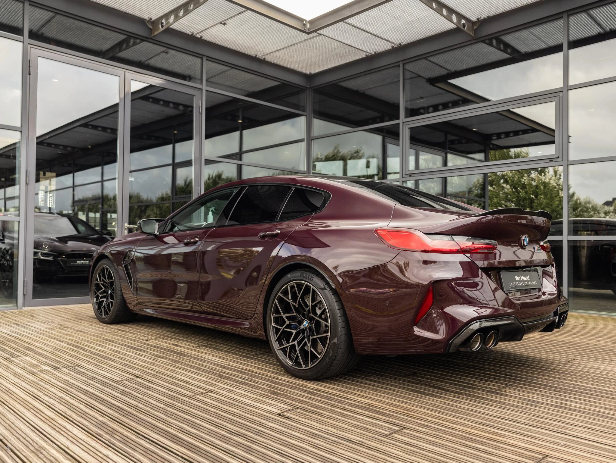BMW-M8-image-7