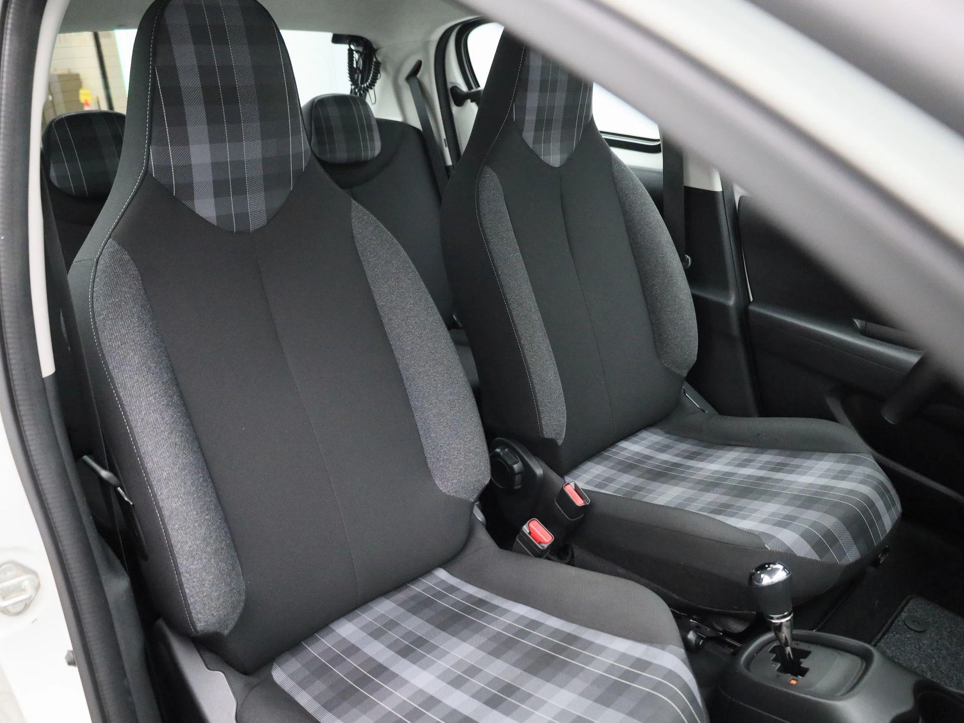 Peugeot-108-image-34