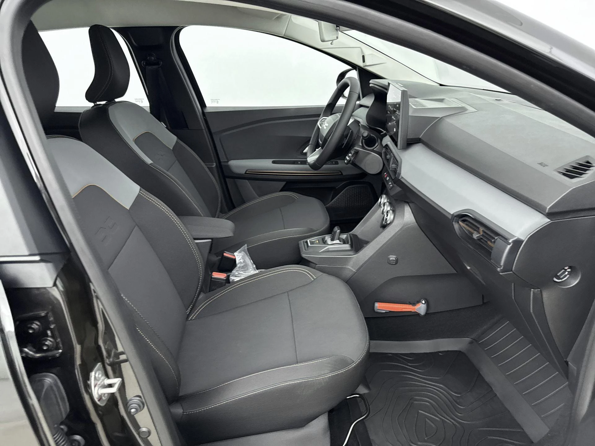 Dacia-Sandero Stepway-image-21