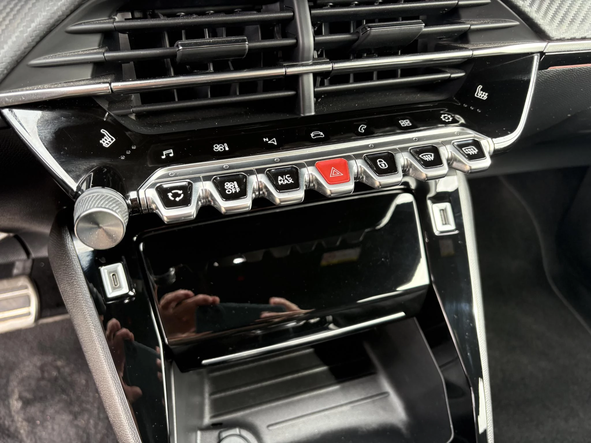 Peugeot-2008-image-14