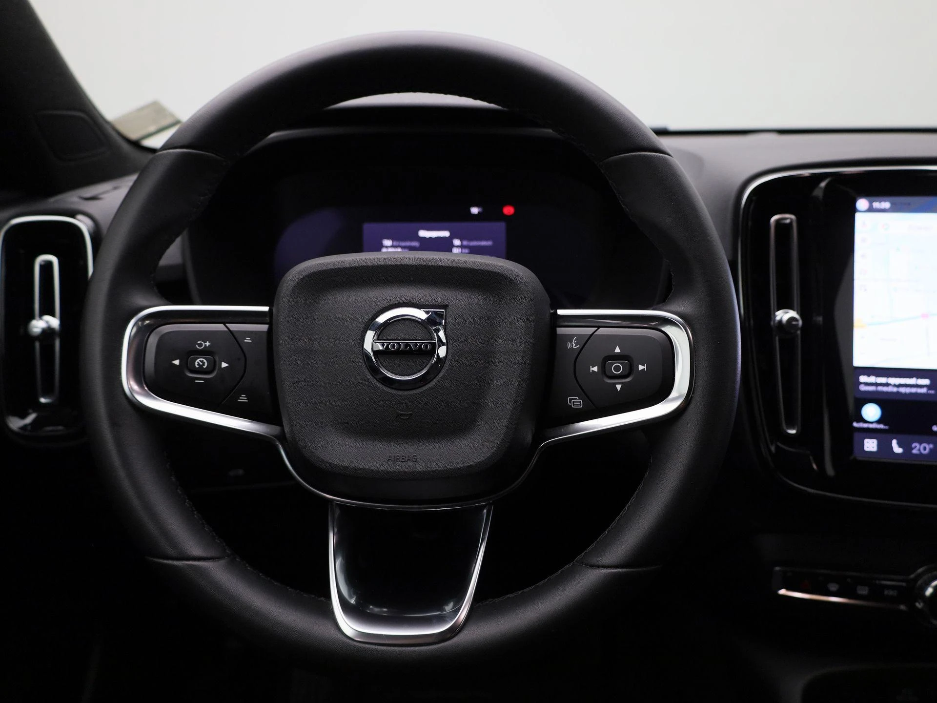 Volvo-XC40-image-6