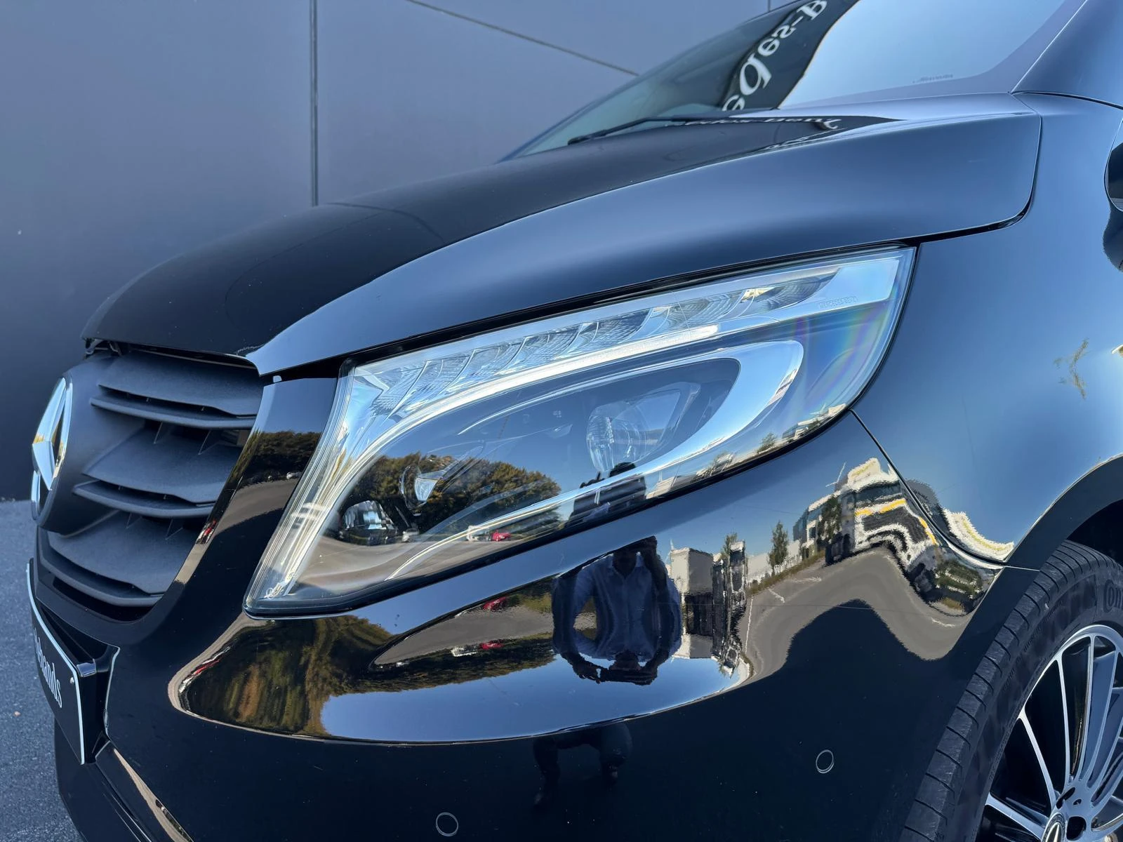 Mercedes-Benz-Vito-image-18