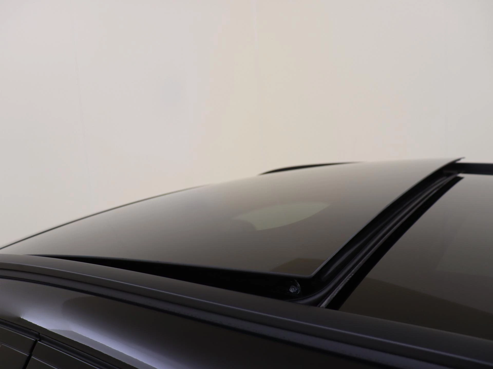 Mercedes-Benz-E-Klasse-image-40