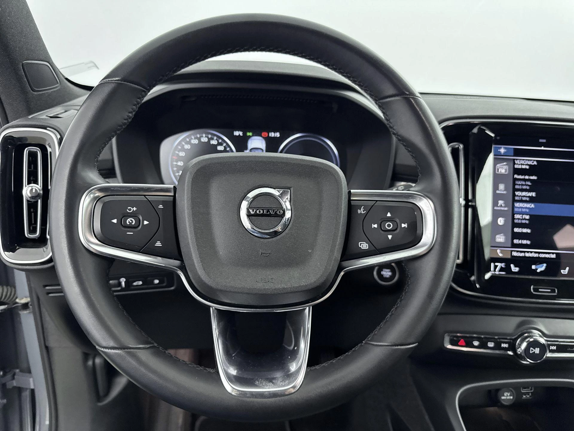 Volvo XC40 1.5 T5 Recharge Plus Dark