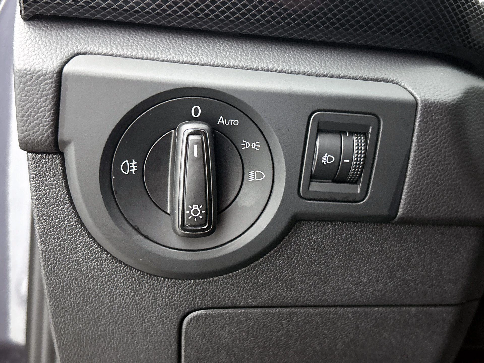 Volkswagen-T-Cross-image-14